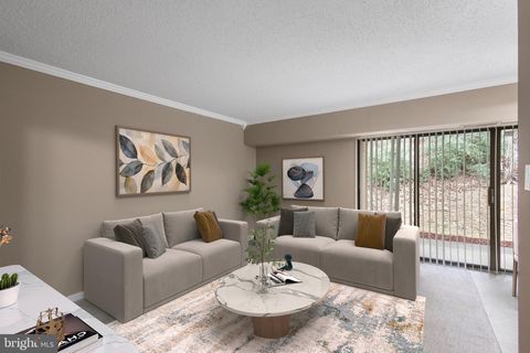 11654 STONEVIEW SQUARE 94/1B RESTON VA 20191