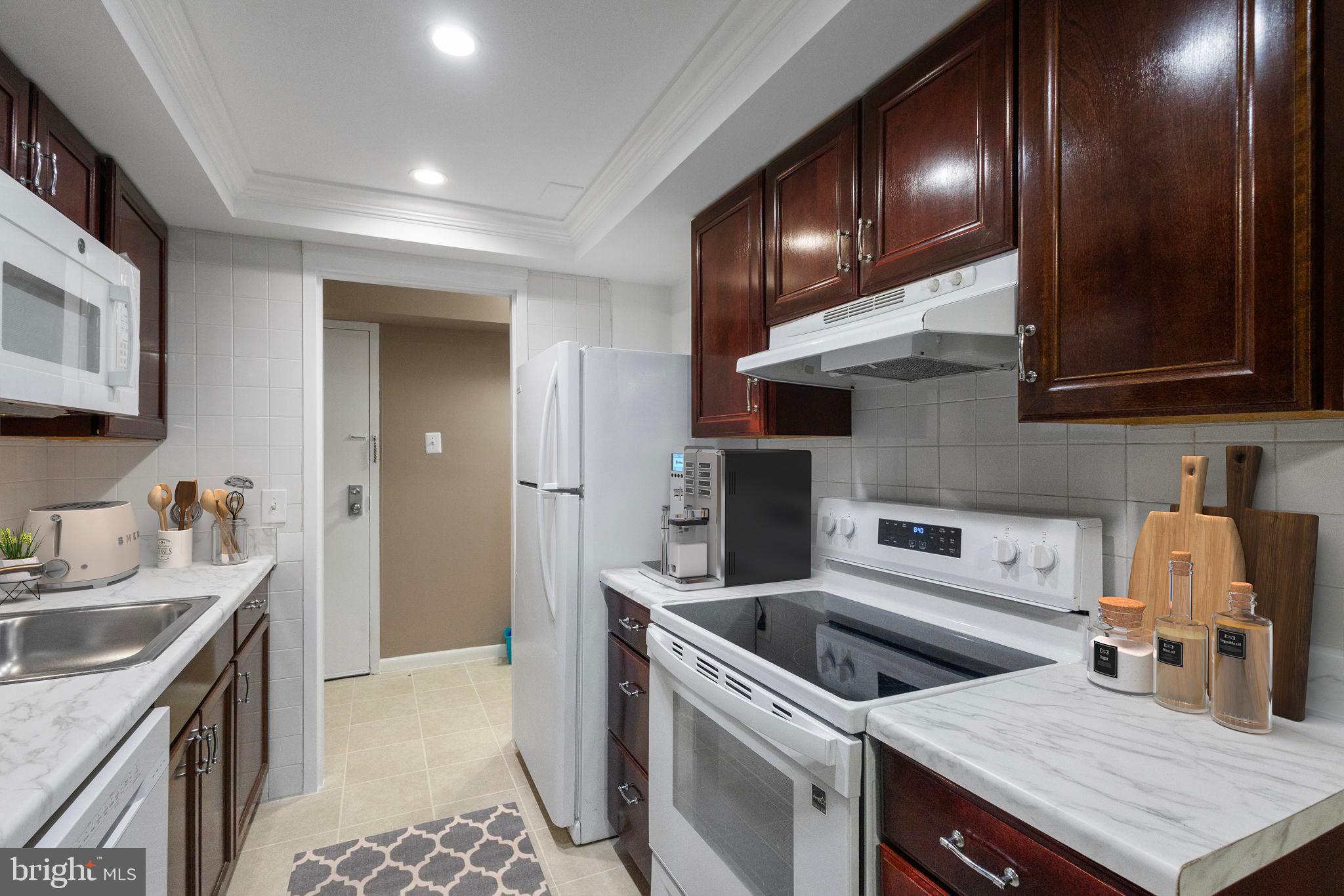 SHADOWOOD - Residential