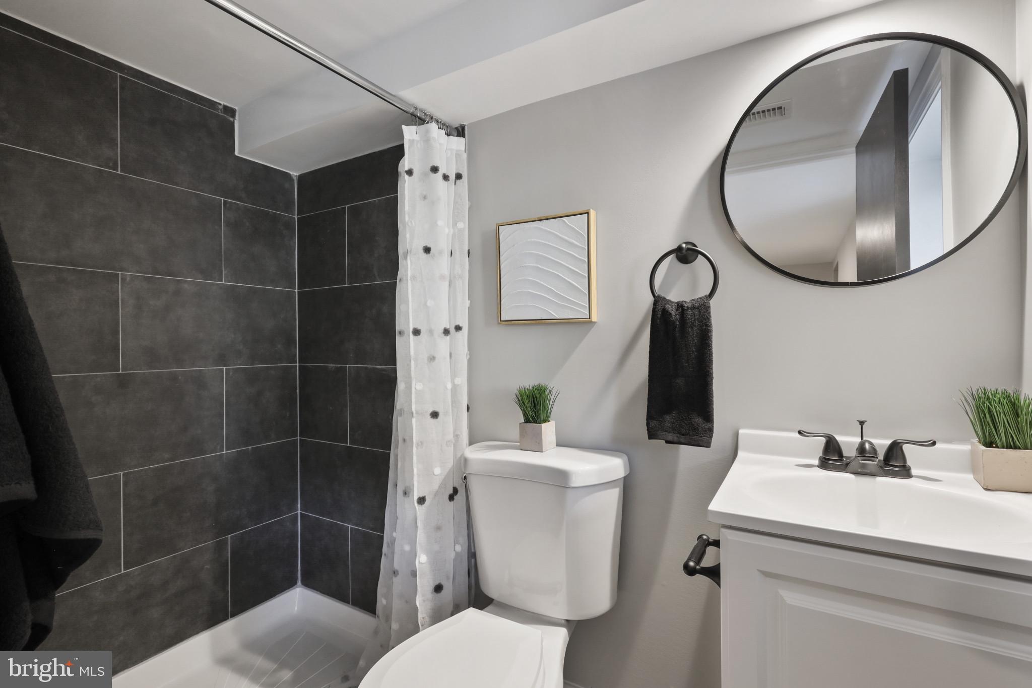 HOES HEIGHTS - Residential