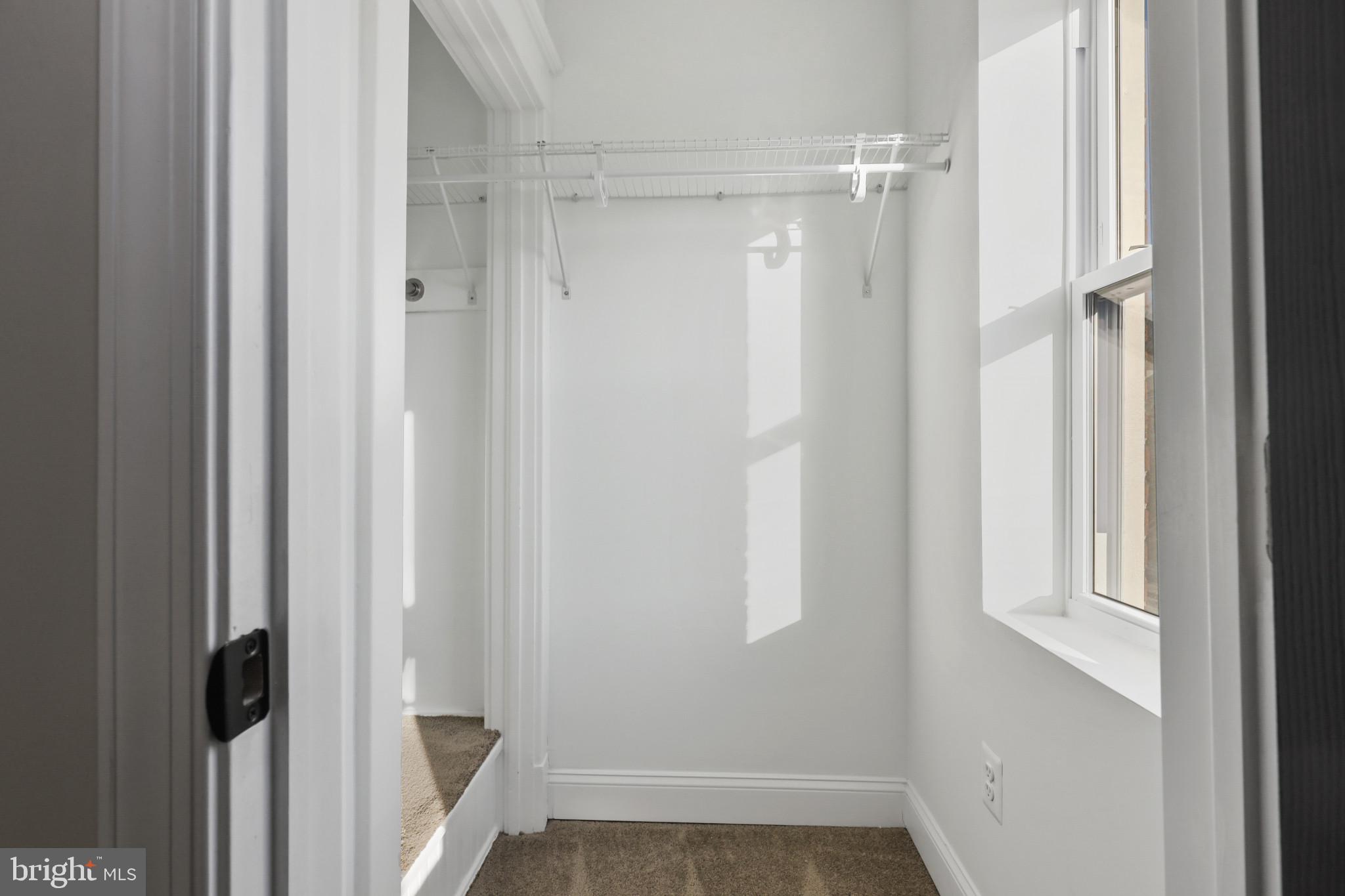 HOES HEIGHTS - Residential