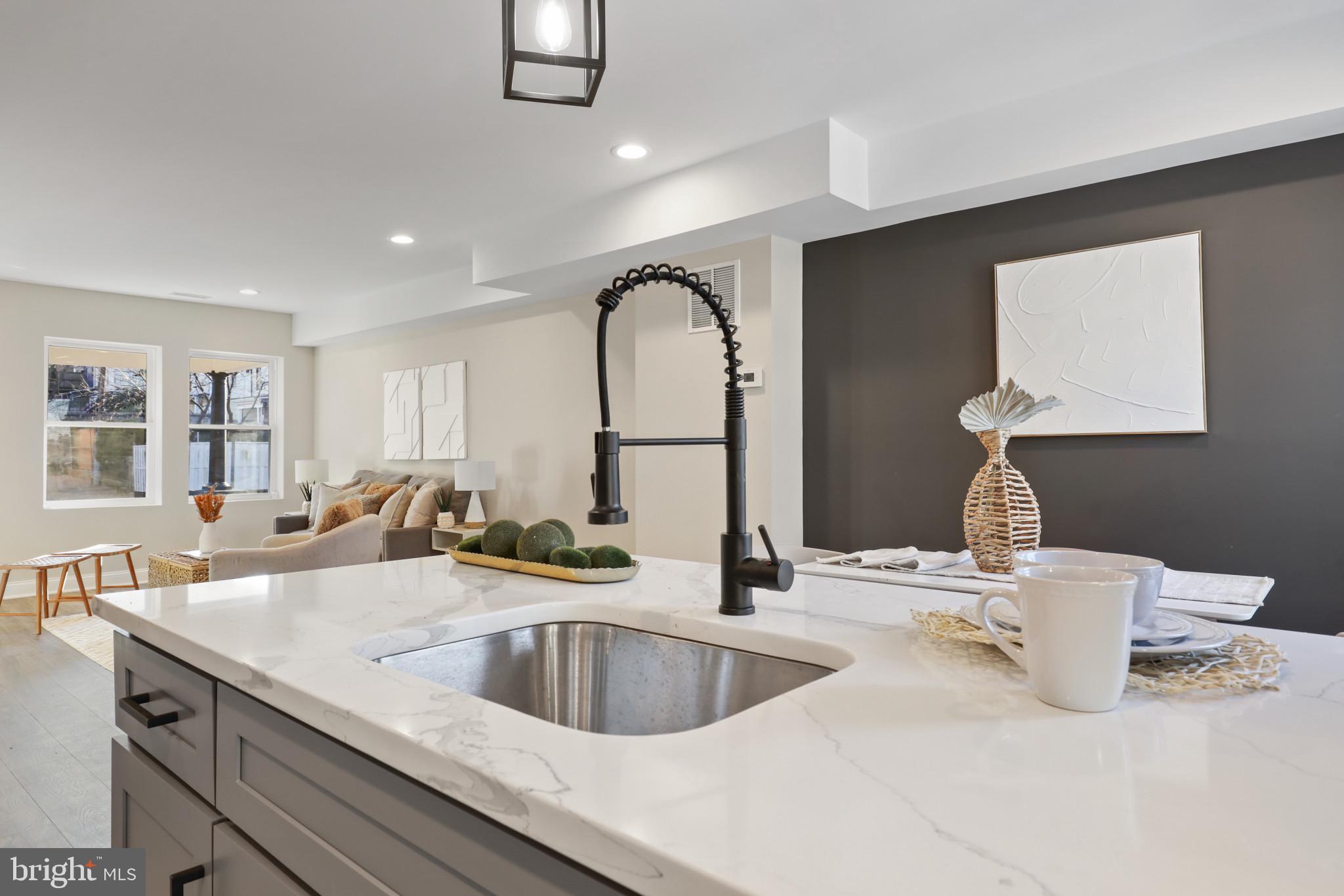 HOES HEIGHTS - Residential