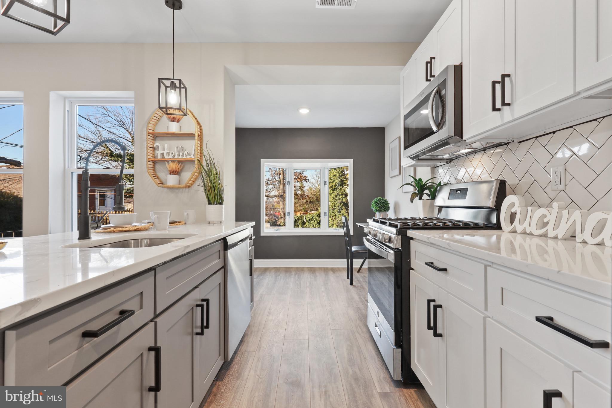 HOES HEIGHTS - Residential