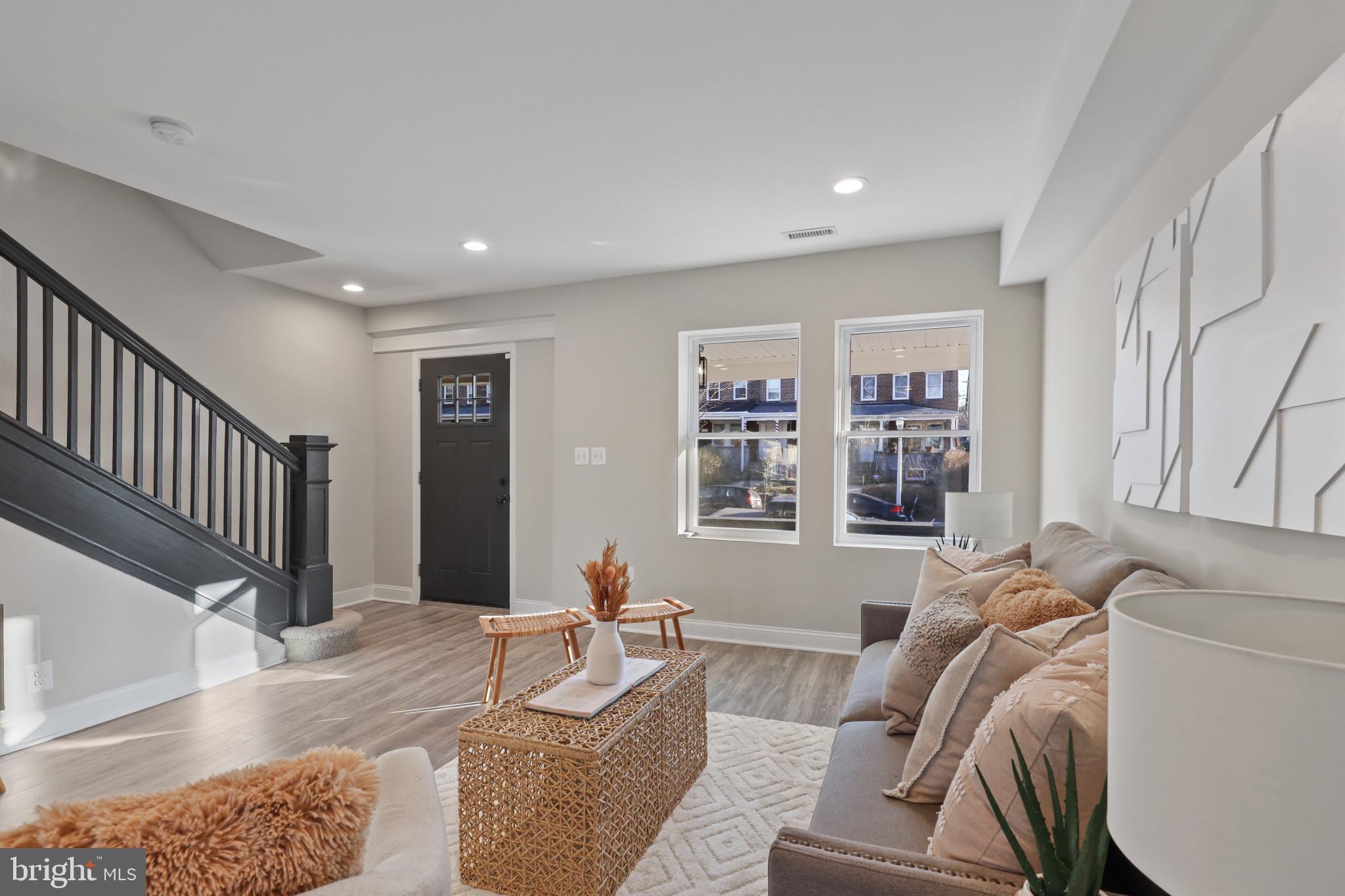 HOES HEIGHTS - Residential