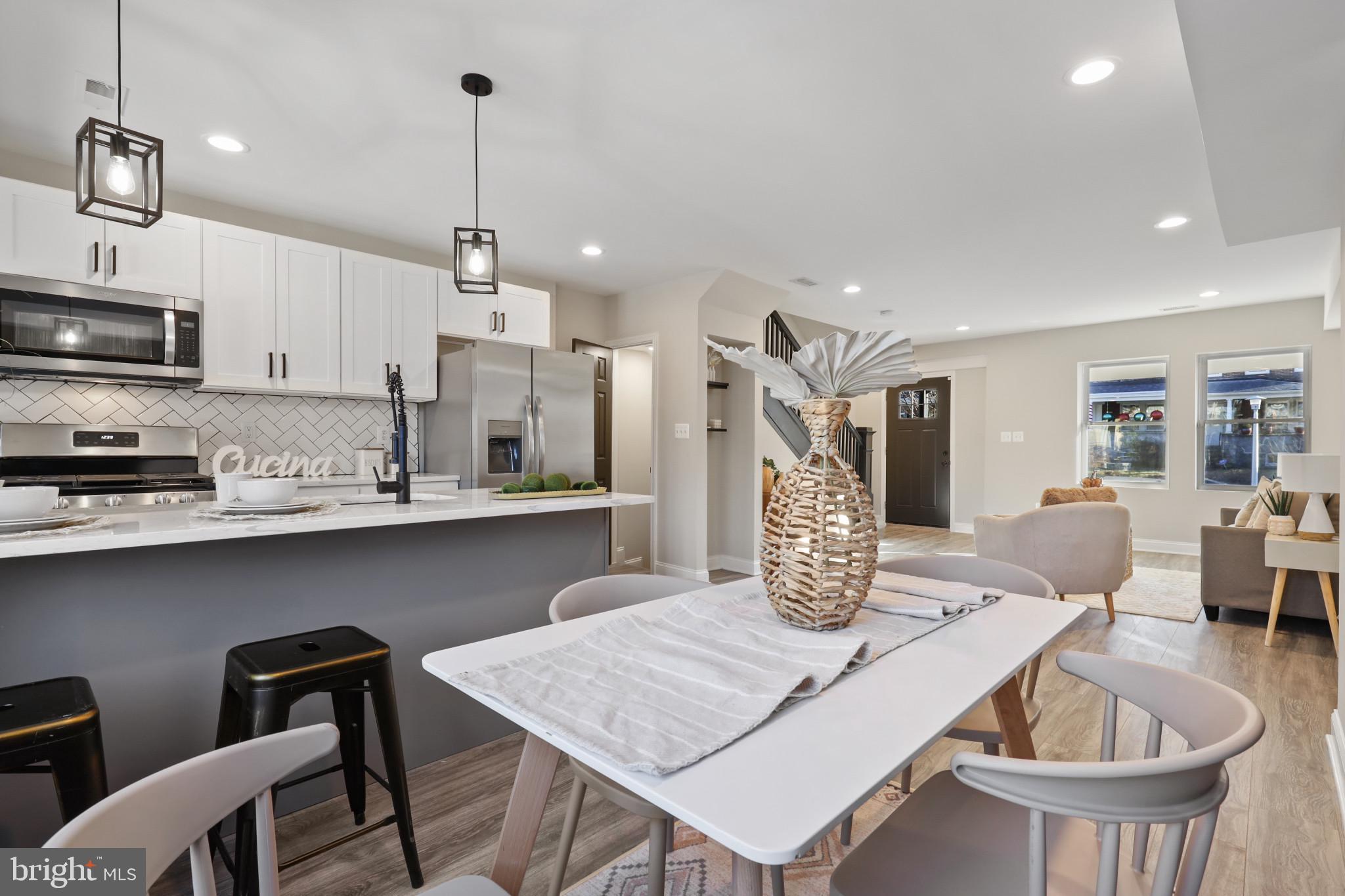 HOES HEIGHTS - Residential