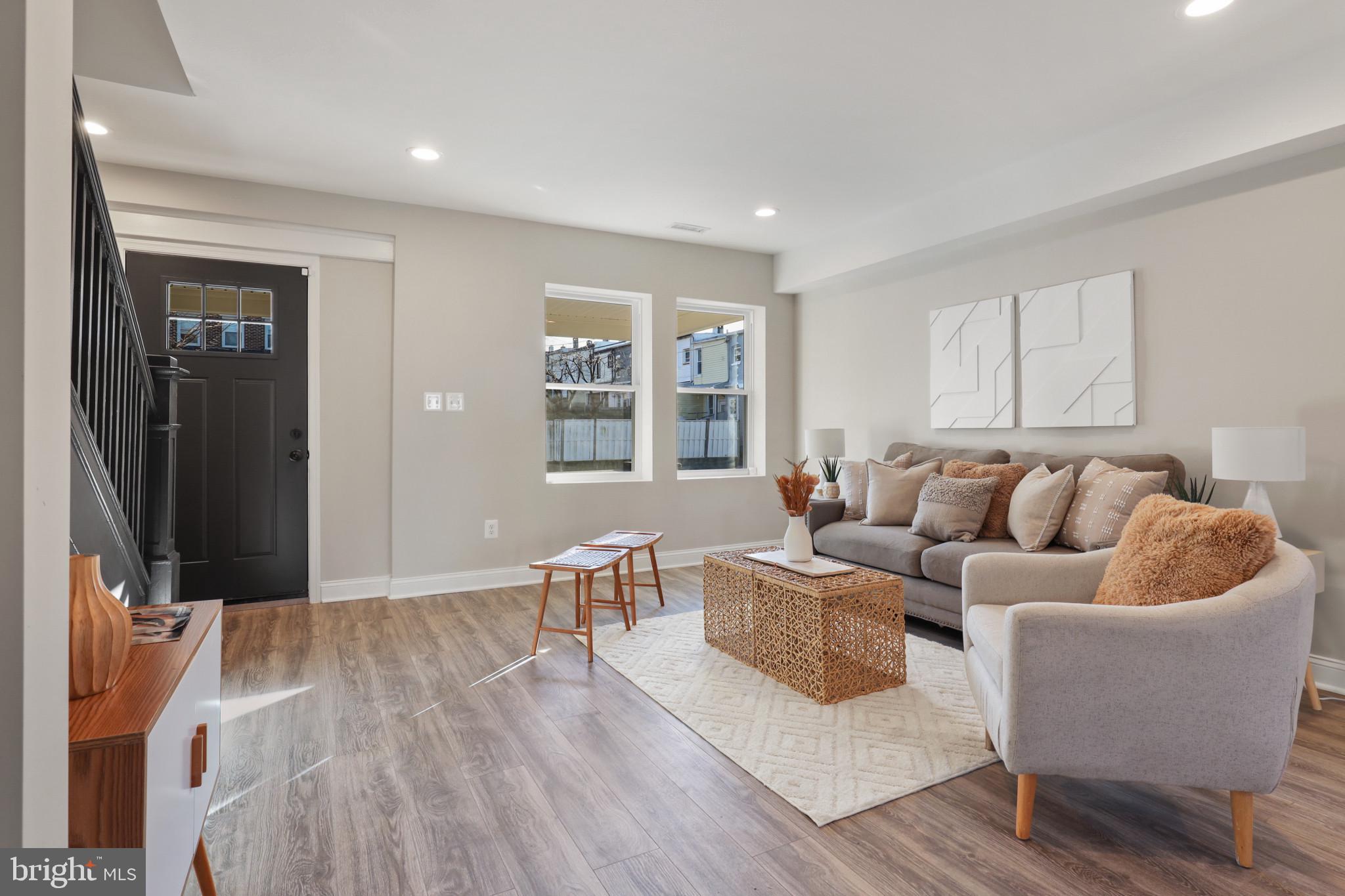 HOES HEIGHTS - Residential