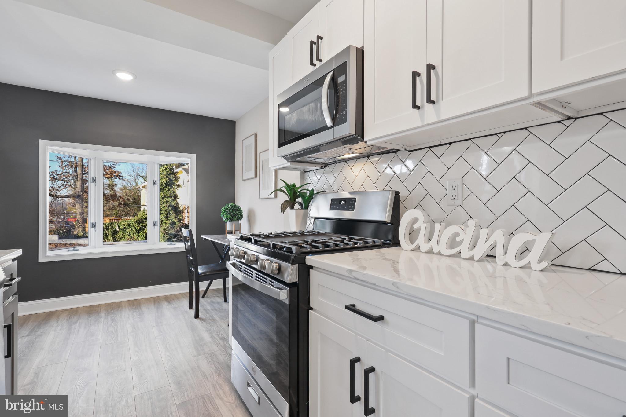 HOES HEIGHTS - Residential