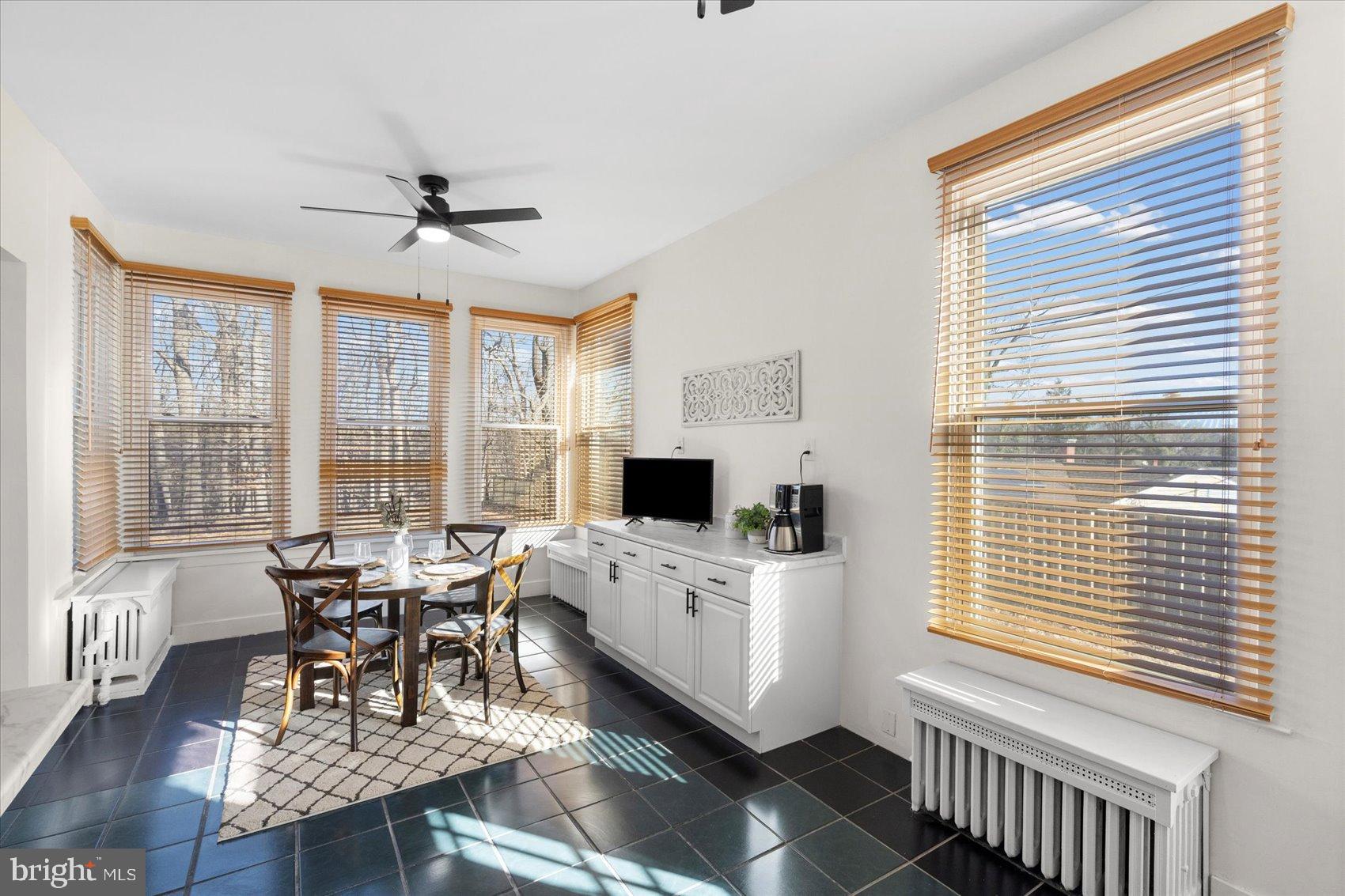 MAPLE HILL - Residential