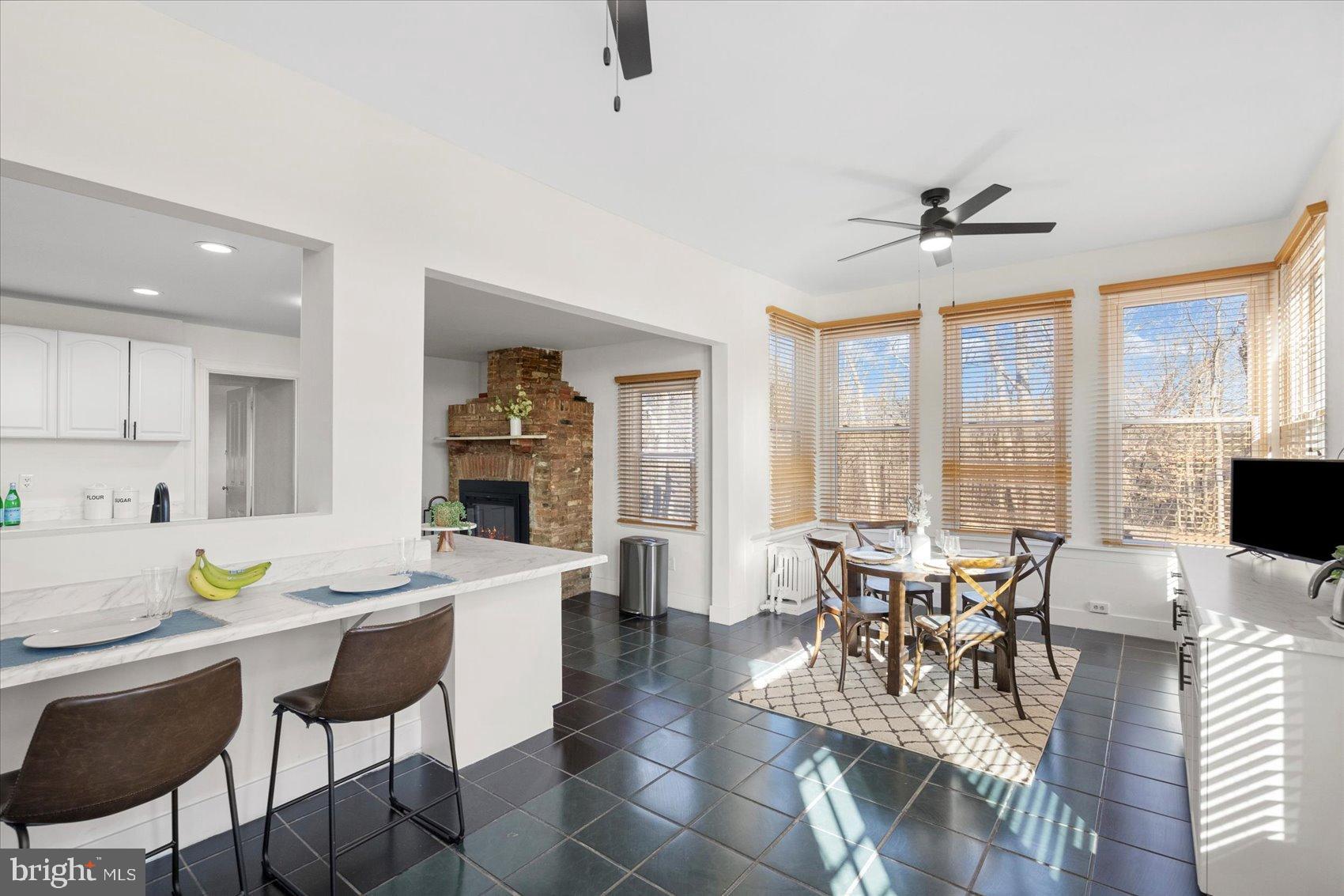 MAPLE HILL - Residential