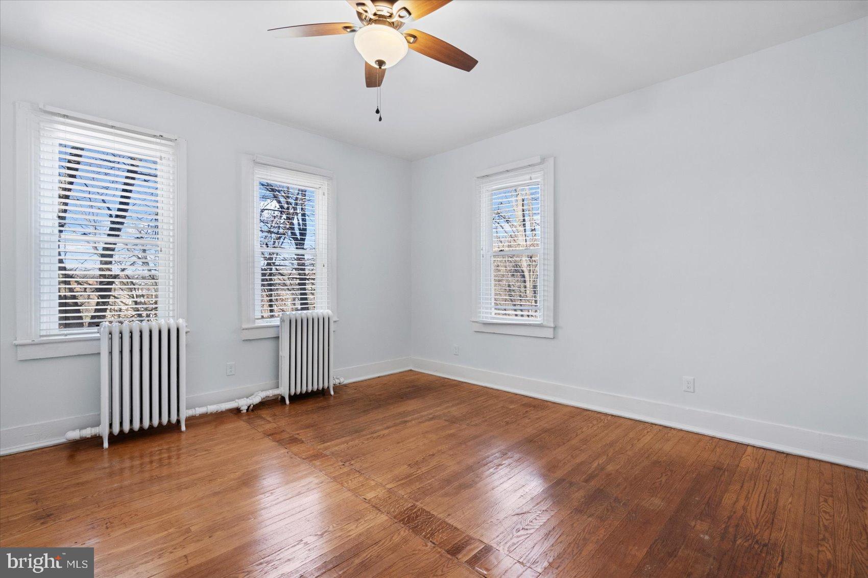 MAPLE HILL - Residential