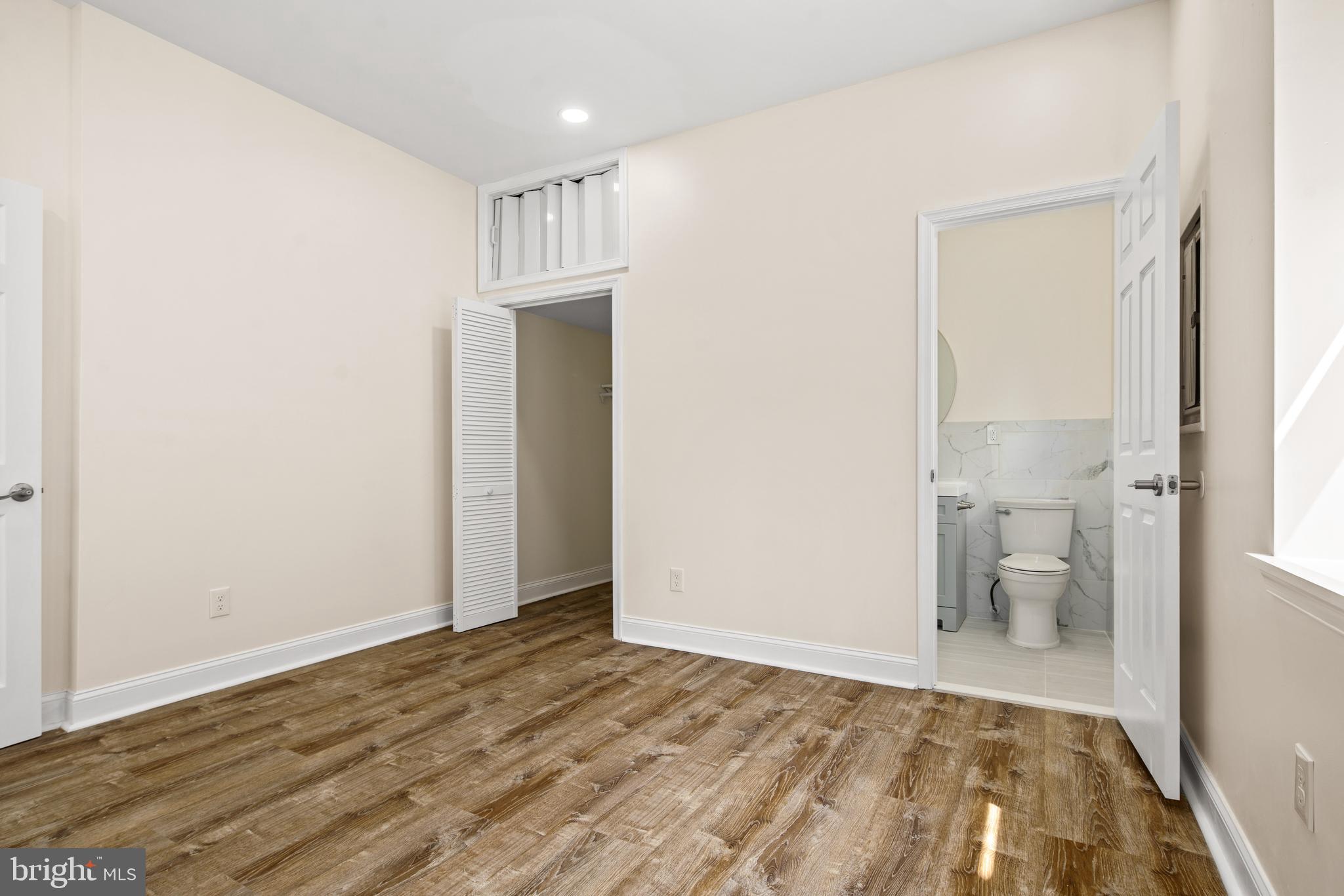 QUEEN VILLAGE - Residential Lease