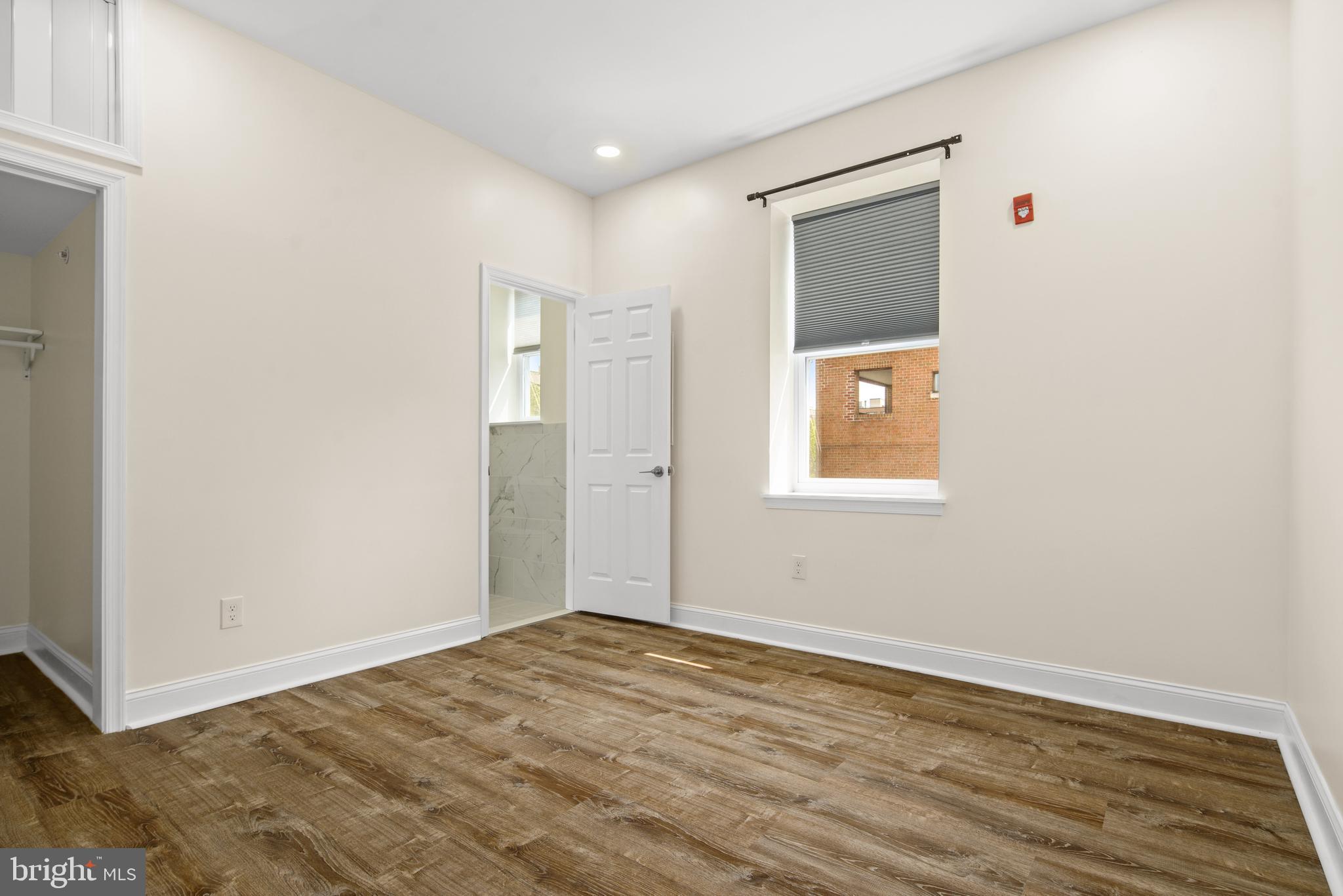 QUEEN VILLAGE - Residential Lease