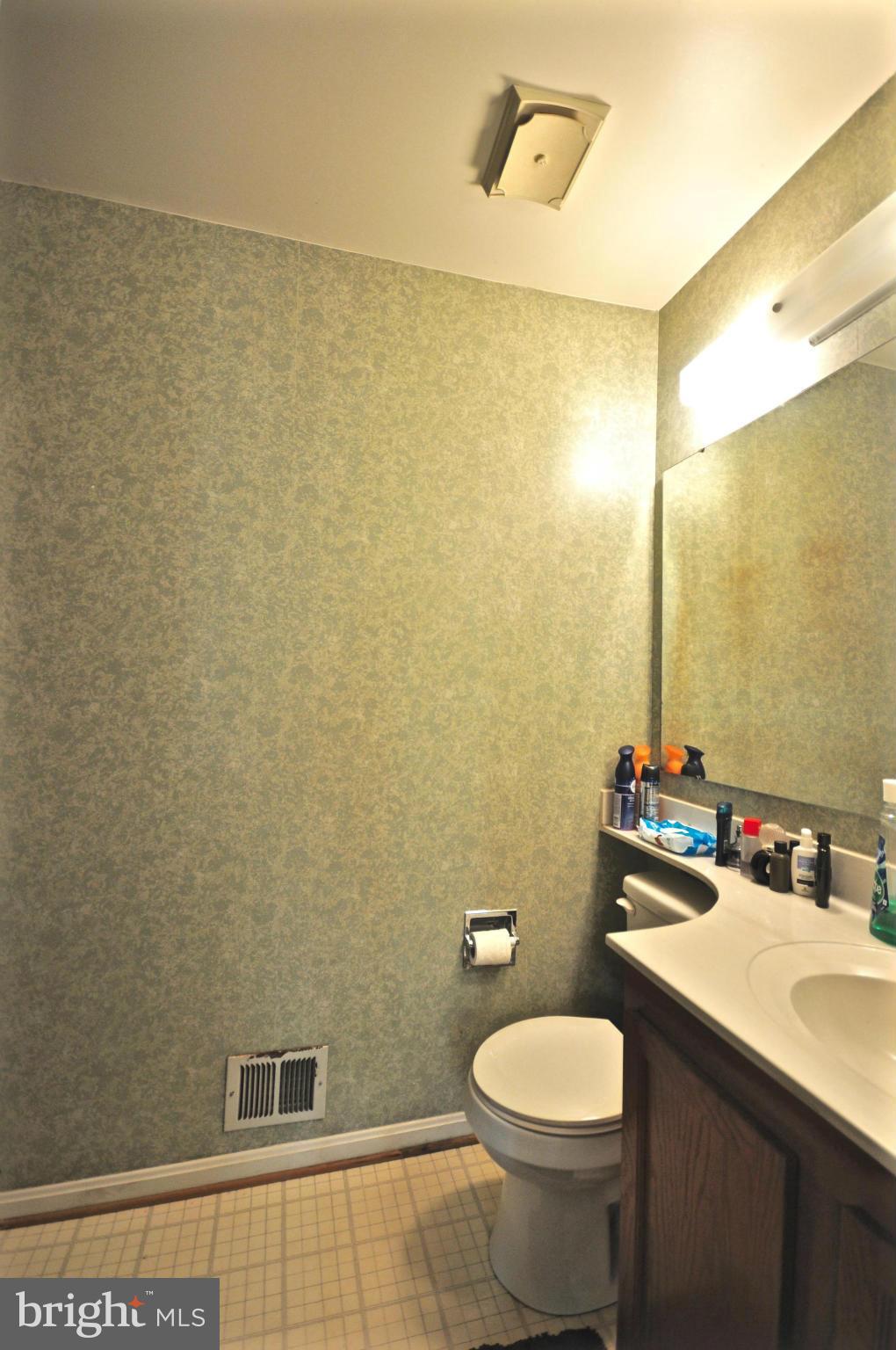 SOUTH KINGS STATION - Residential Lease