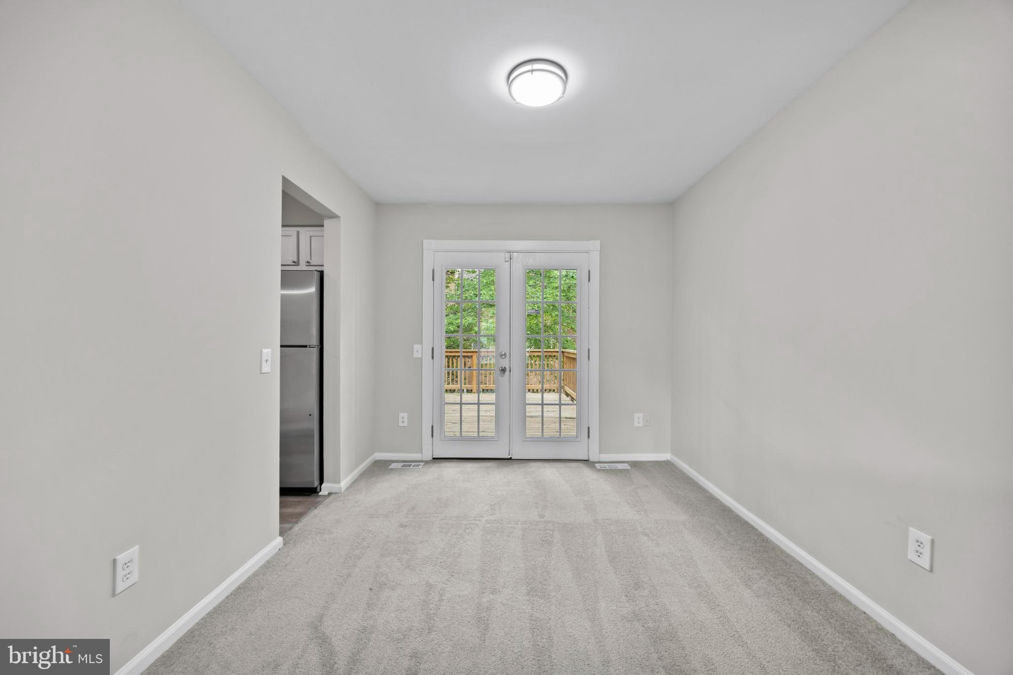 LONDON TOWN WEST - Residential