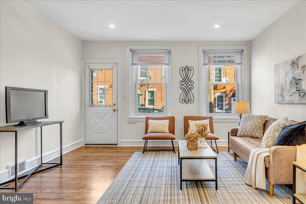 1110 CHESTNUT STREET