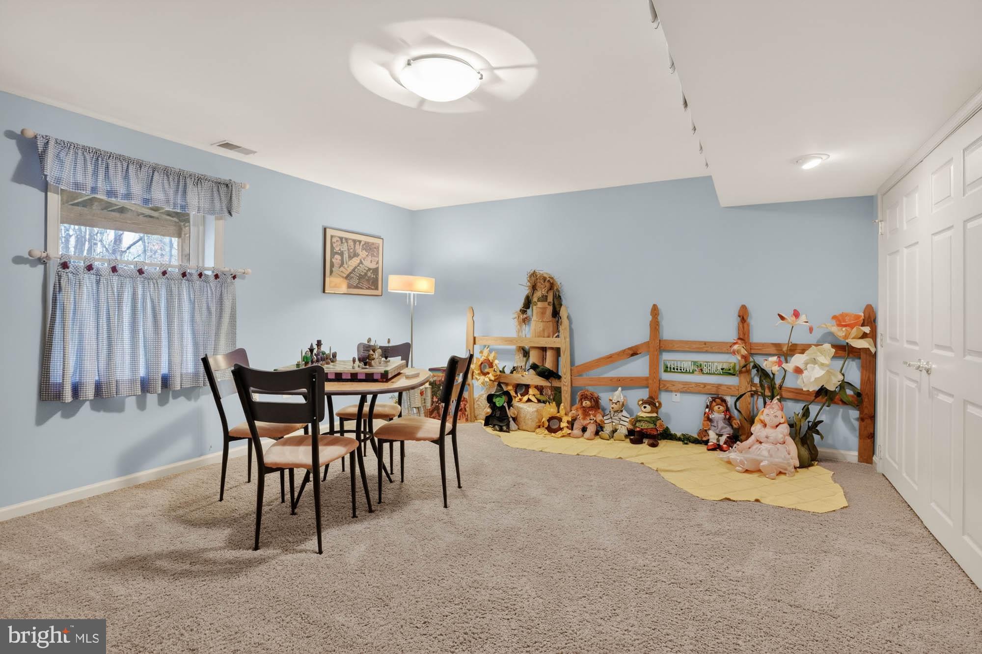 VILLAGE OF CEDAR RIDGE - Residential