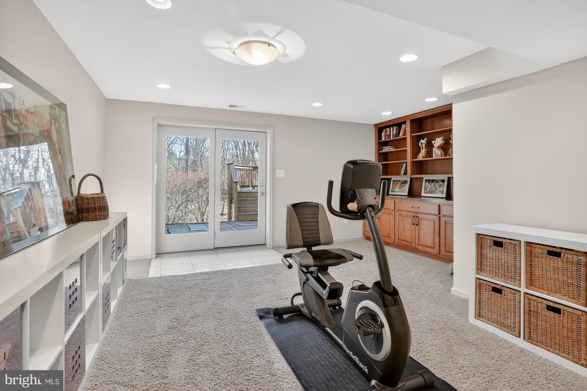 VILLAGE OF CEDAR RIDGE - Residential