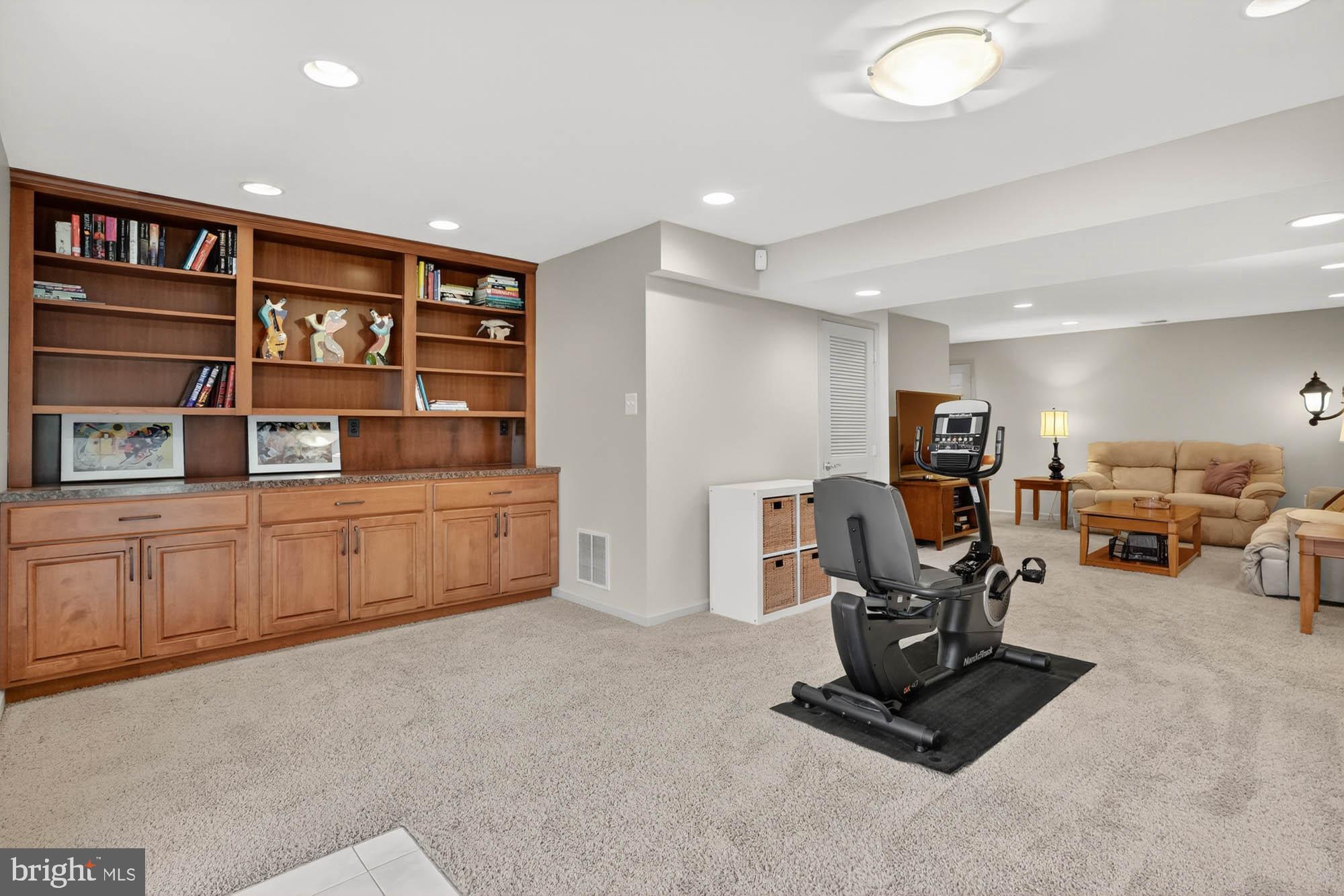 VILLAGE OF CEDAR RIDGE - Residential