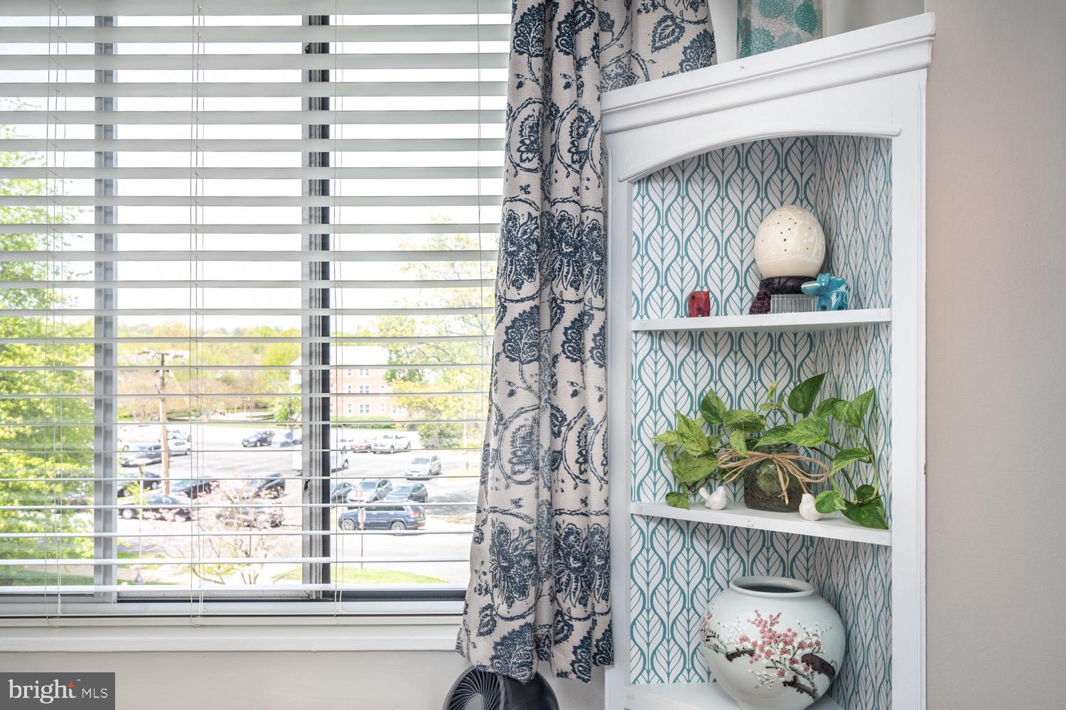 RIVER TOWERS - Residential