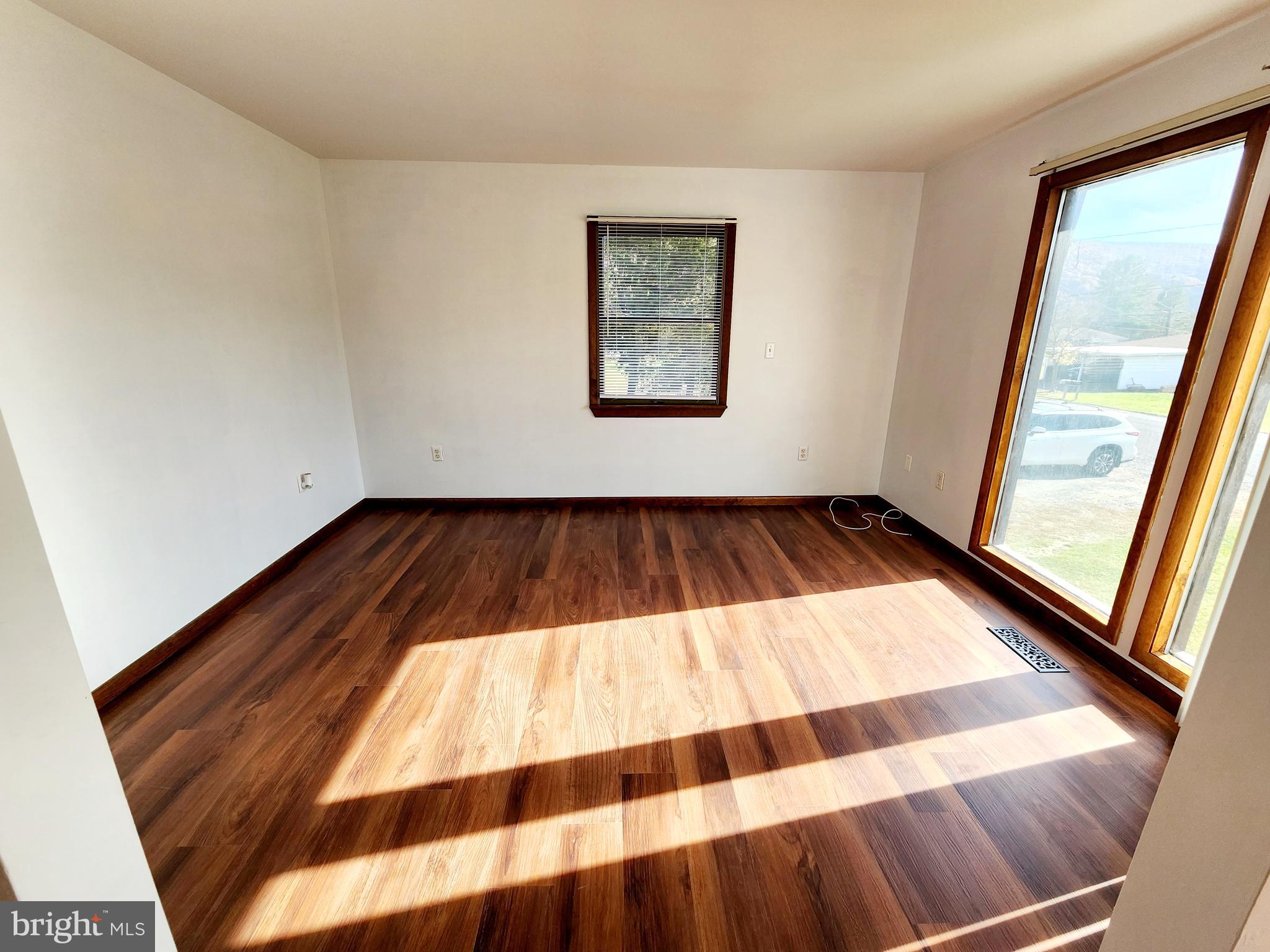 RAWLINGS HEIGHTS - Residential Income