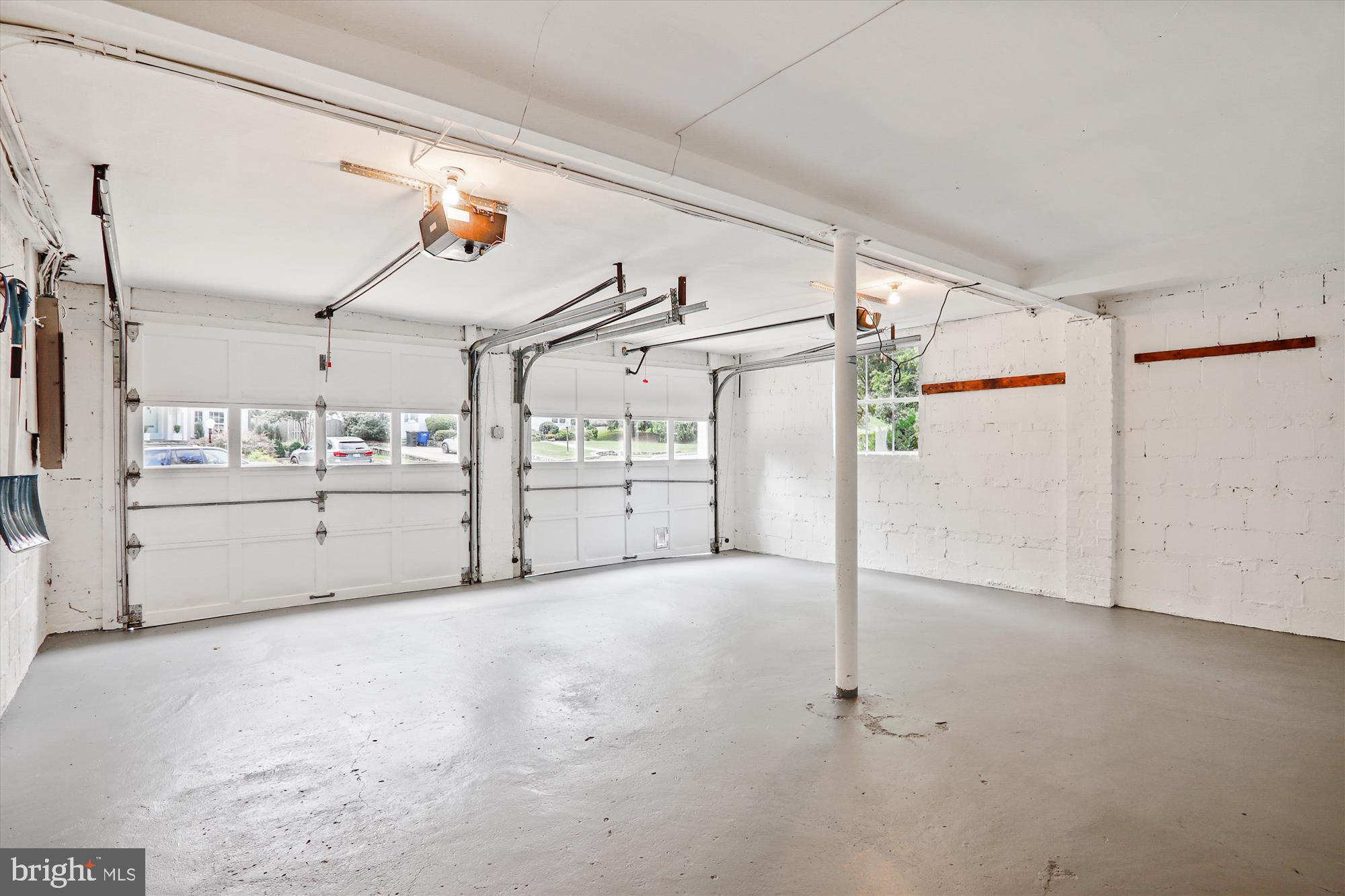 ROLLINGWOOD - Residential