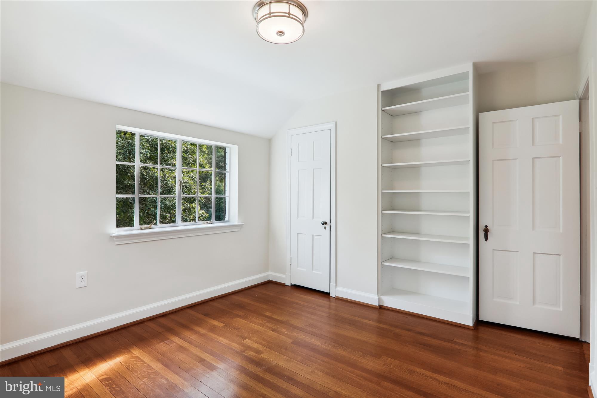 ROLLINGWOOD - Residential