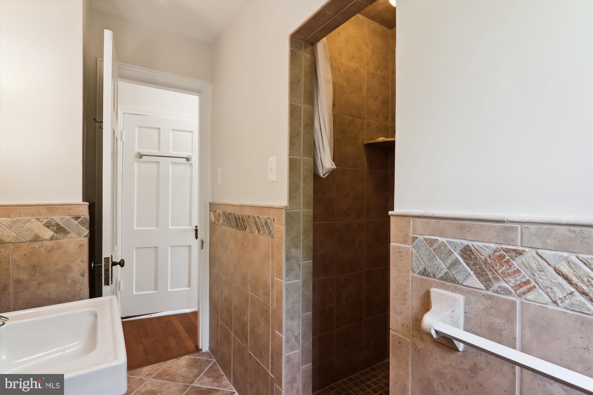 ROLLINGWOOD - Residential