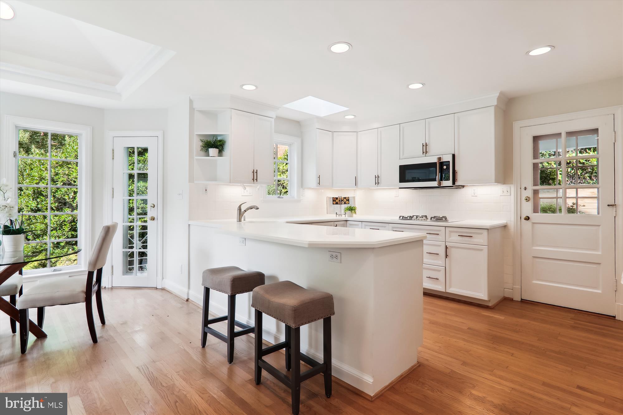 ROLLINGWOOD - Residential