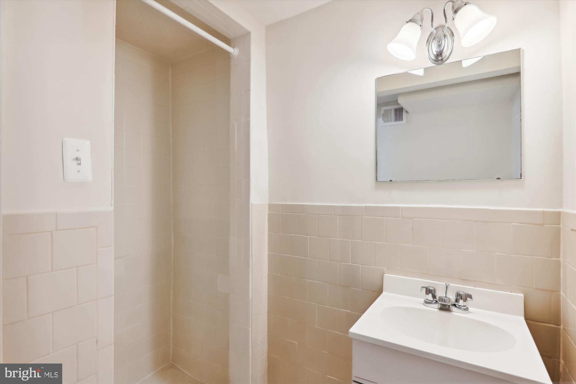 ROLLINGWOOD - Residential