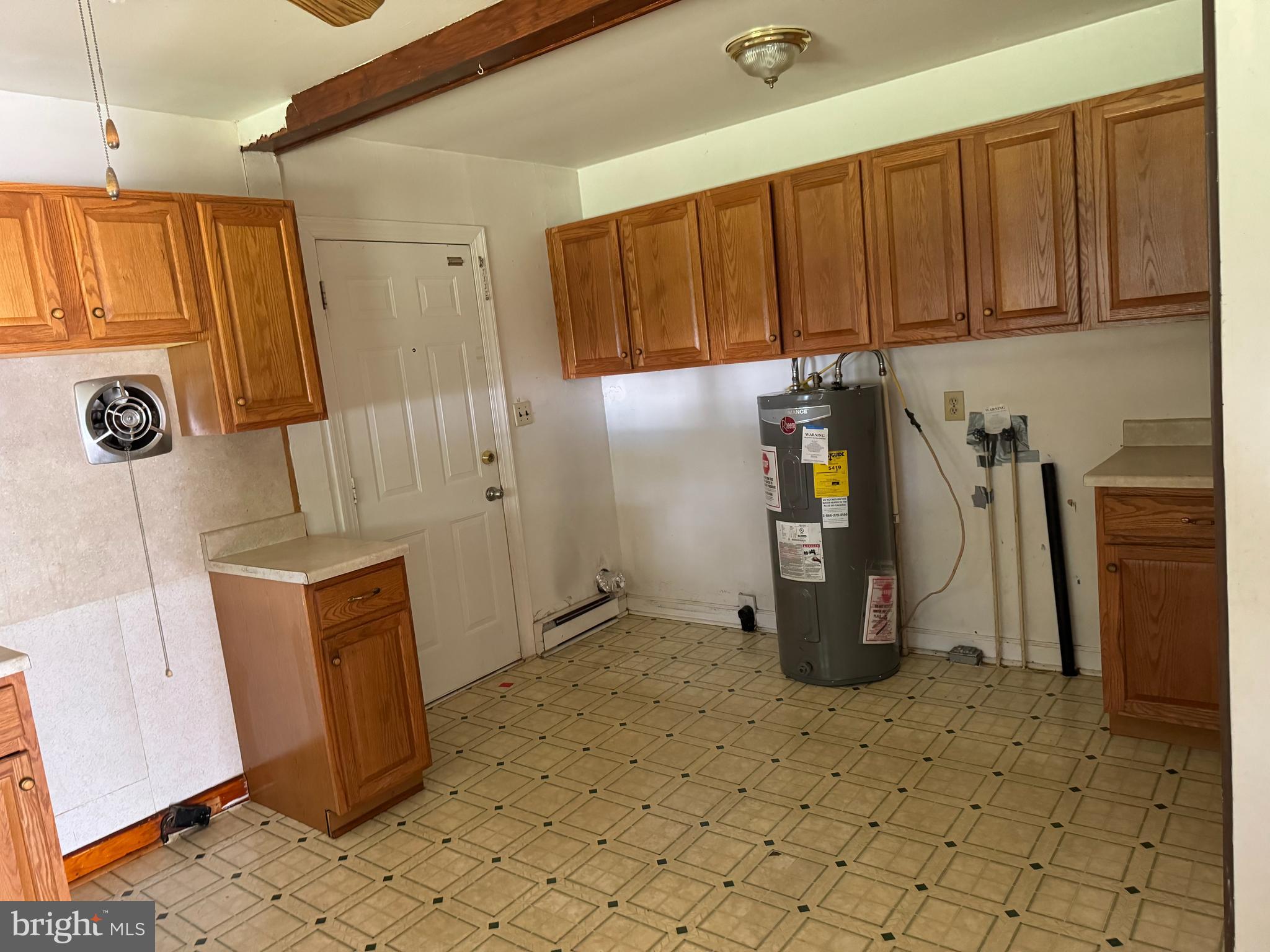 MOSS HILL ACRES - Residential