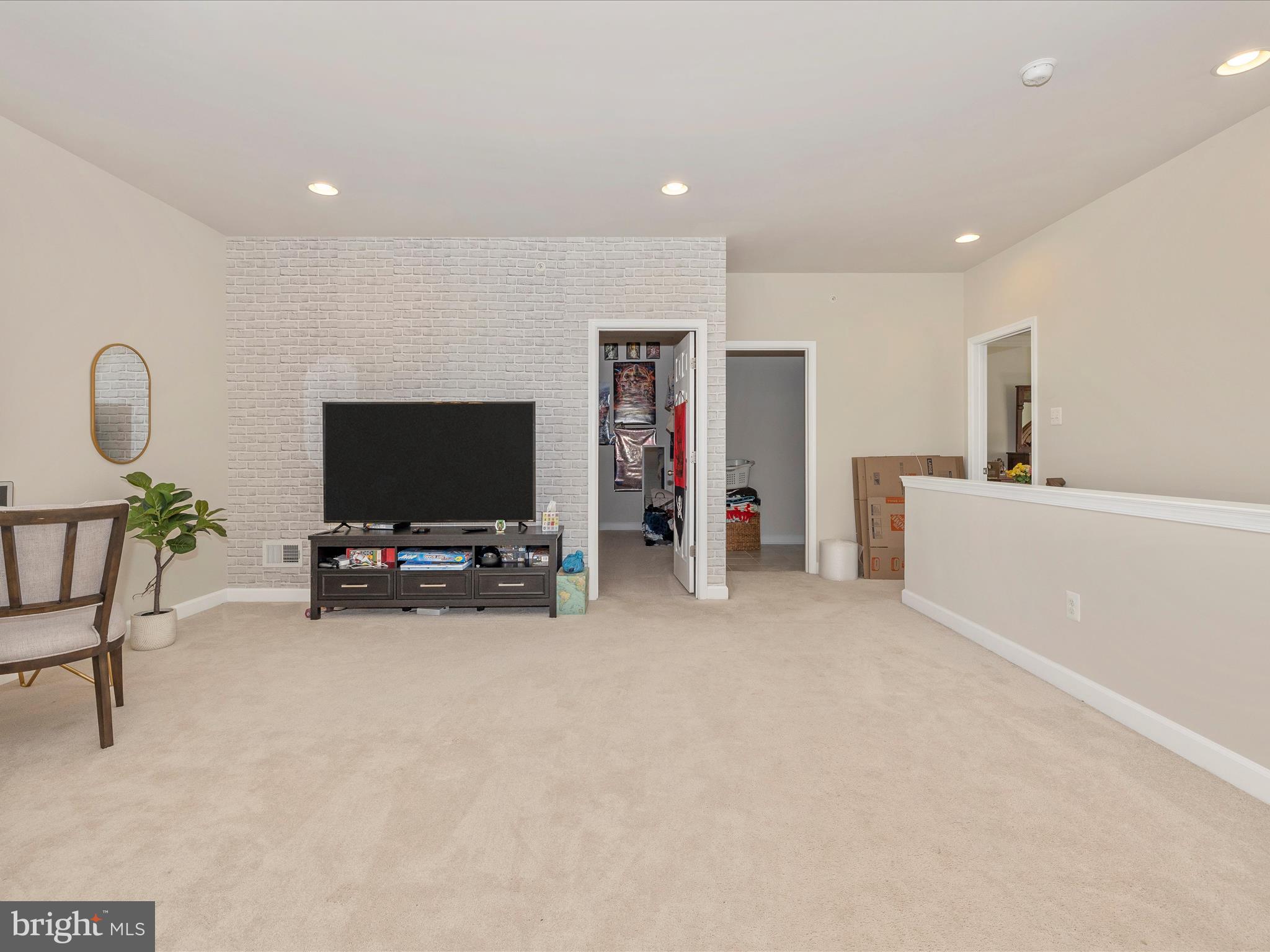 LANDSDALE - Residential