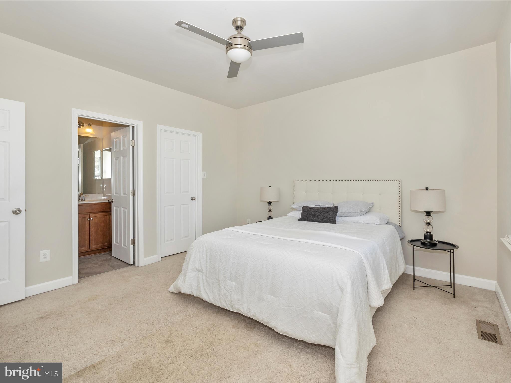 LANDSDALE - Residential