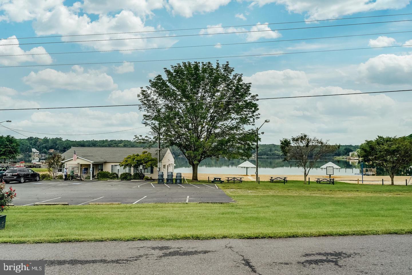 BLUE RIDGE SHORES - Land