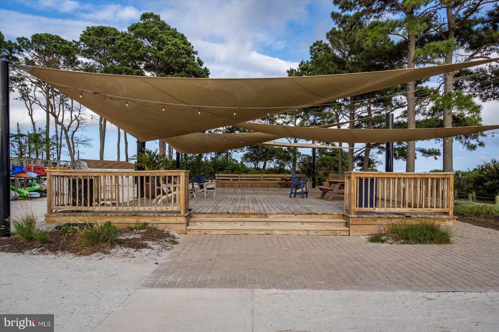 BAYSIDE - Residential