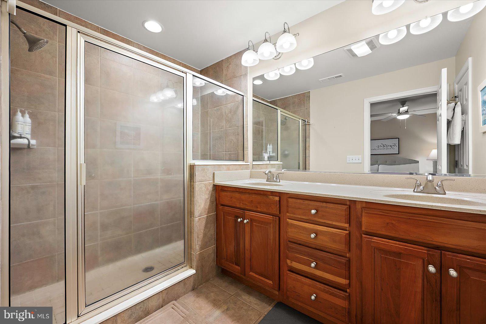 BAYSIDE - Residential