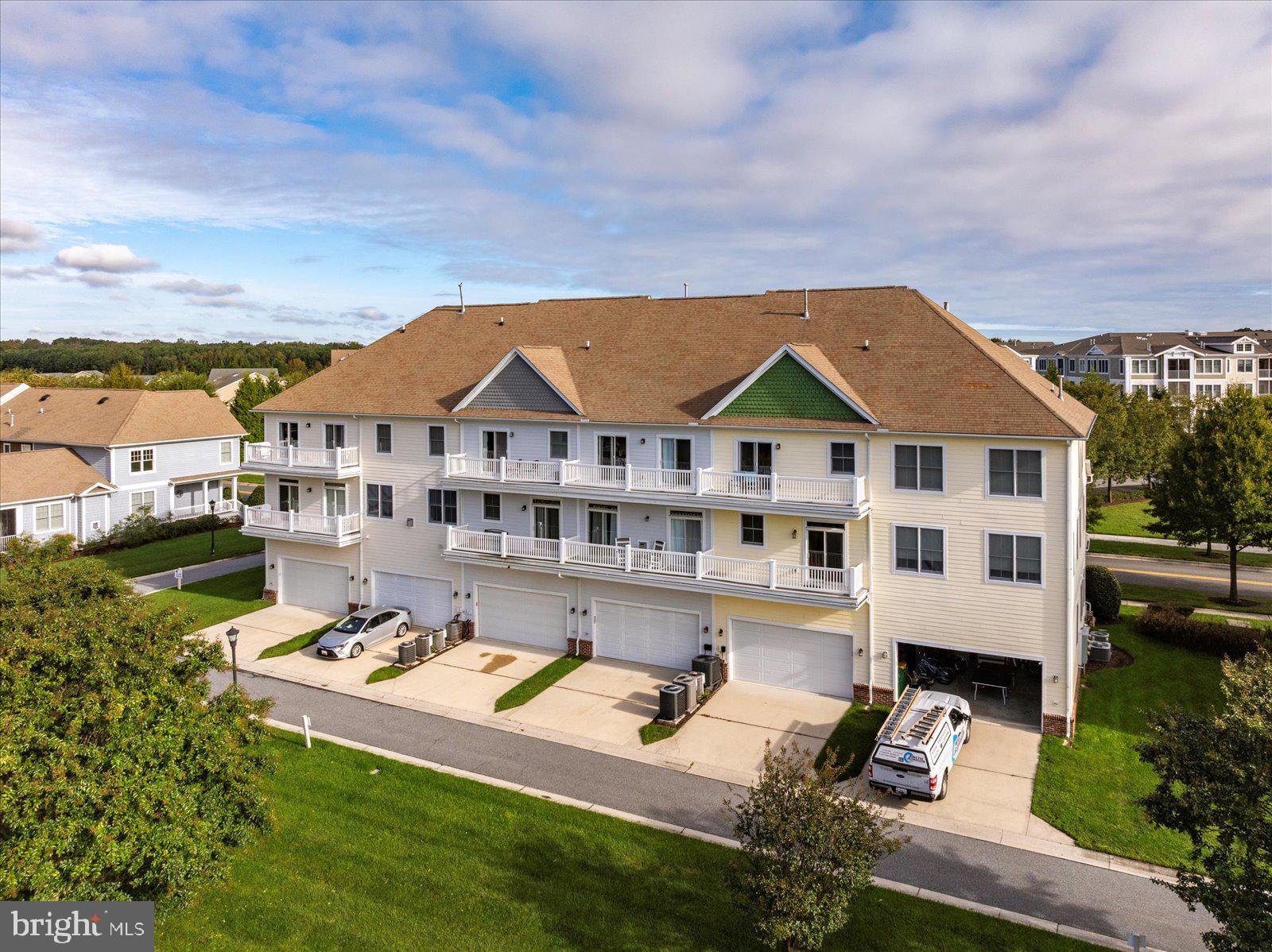 BAYSIDE - Residential