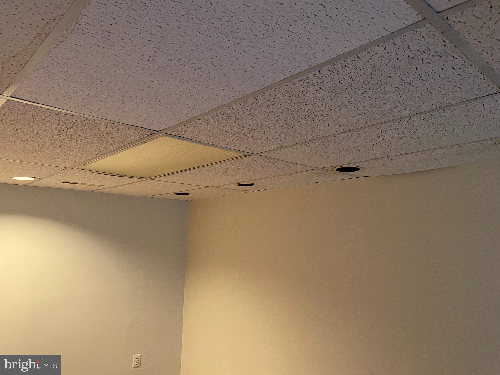 LONGMEAD - Residential