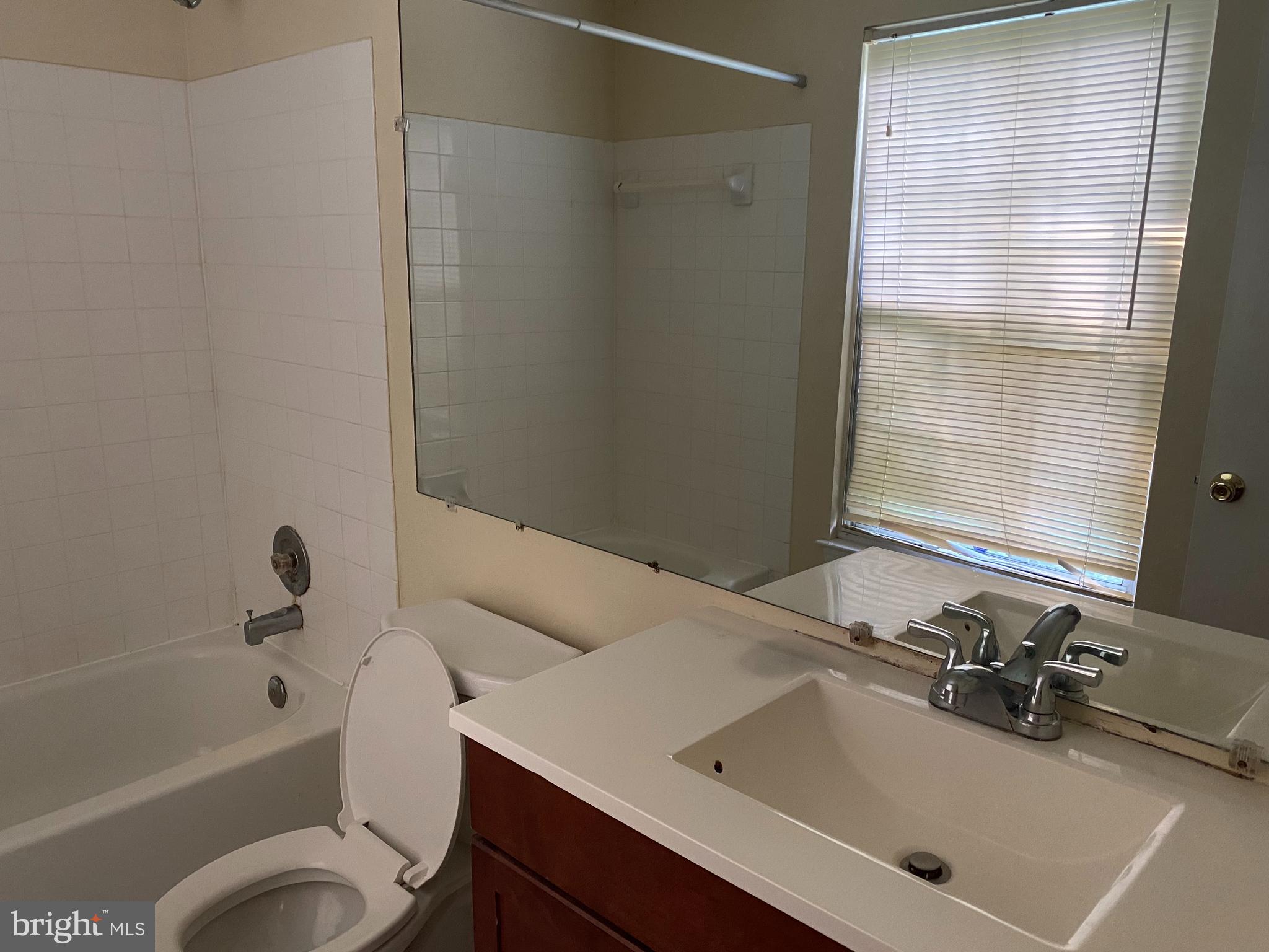 LONGMEAD - Residential