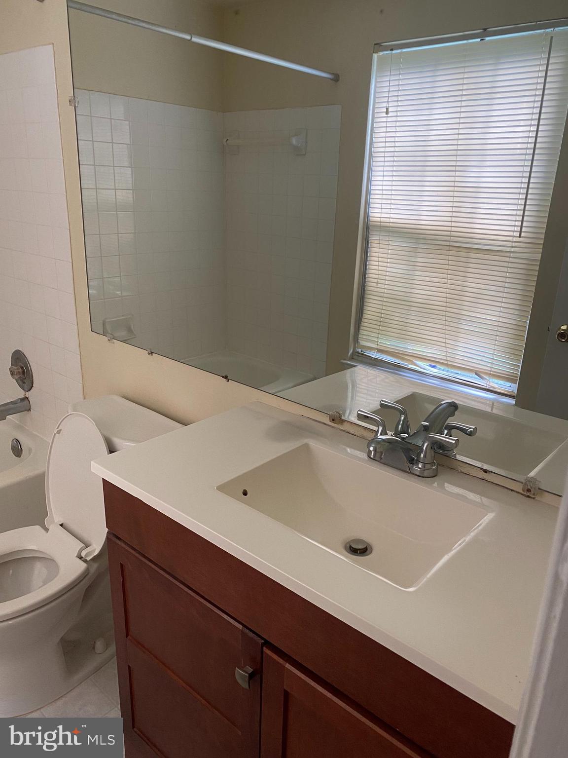 LONGMEAD - Residential