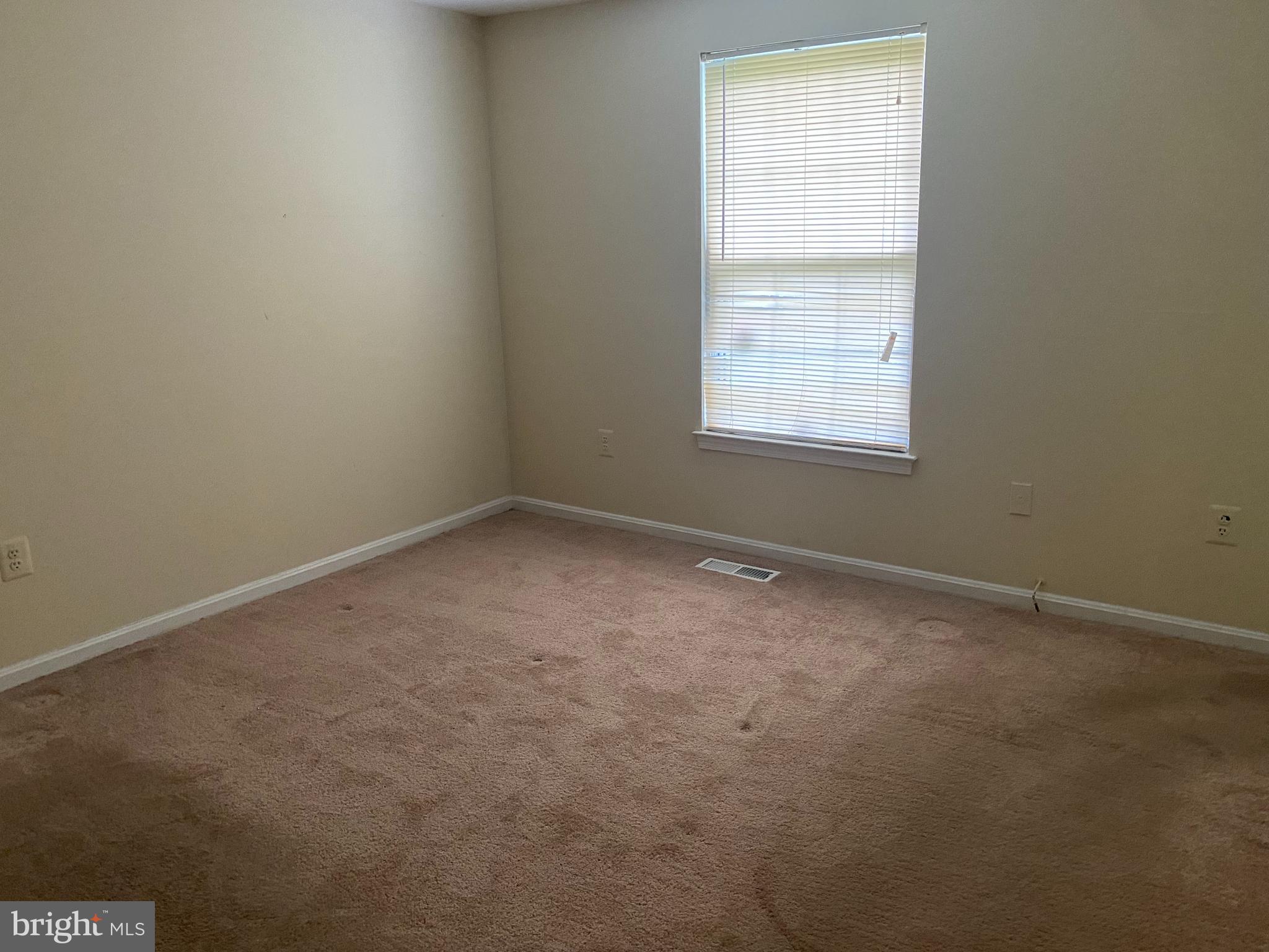 LONGMEAD - Residential