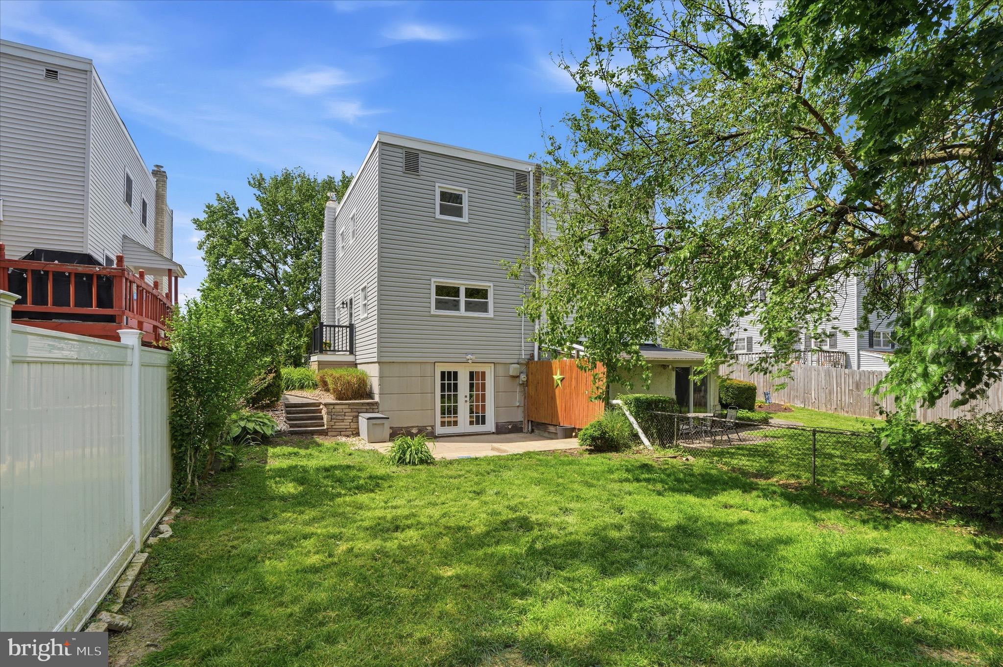 NORRIS HILLS CT - Residential
