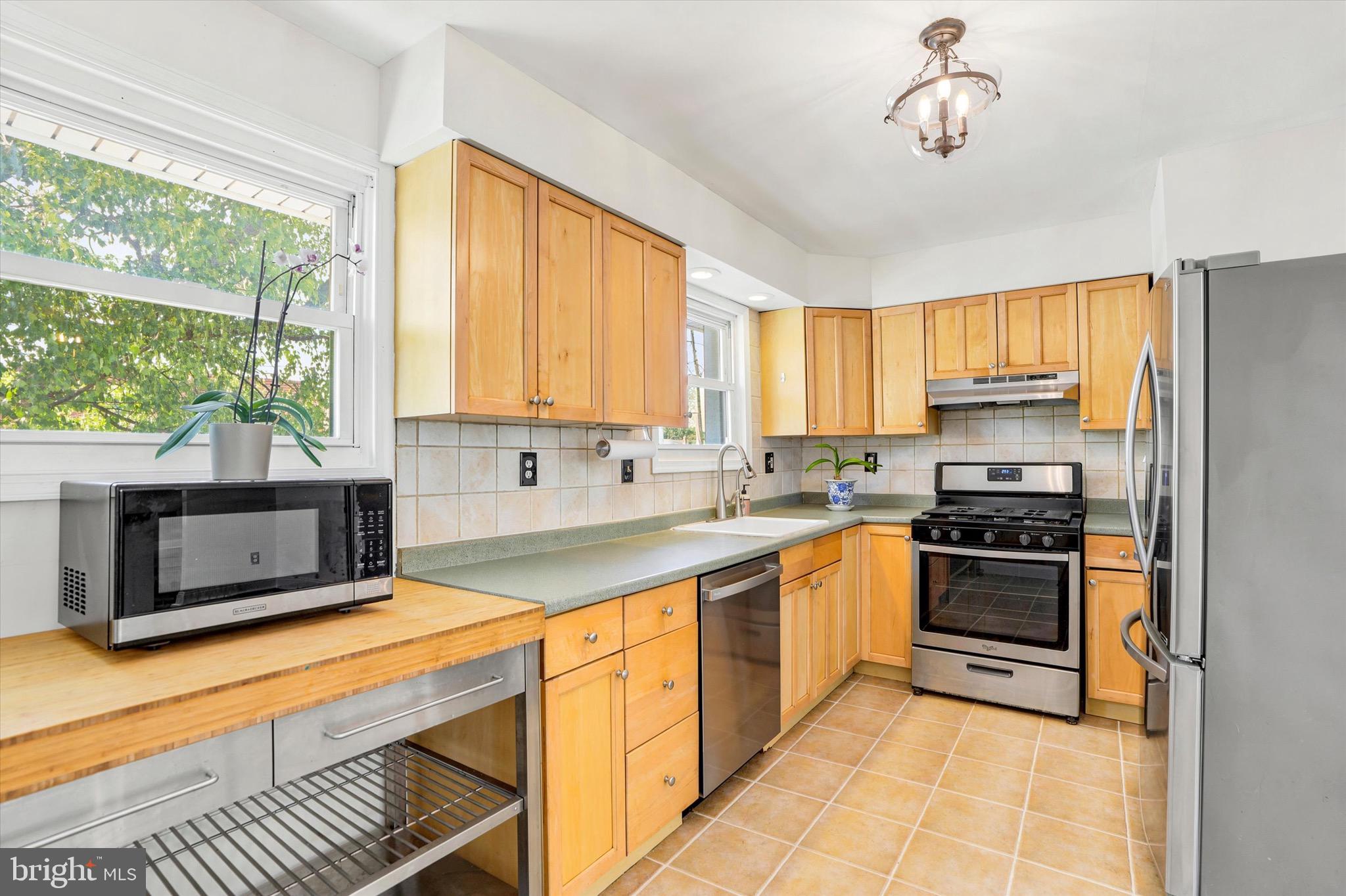 NORRIS HILLS CT - Residential