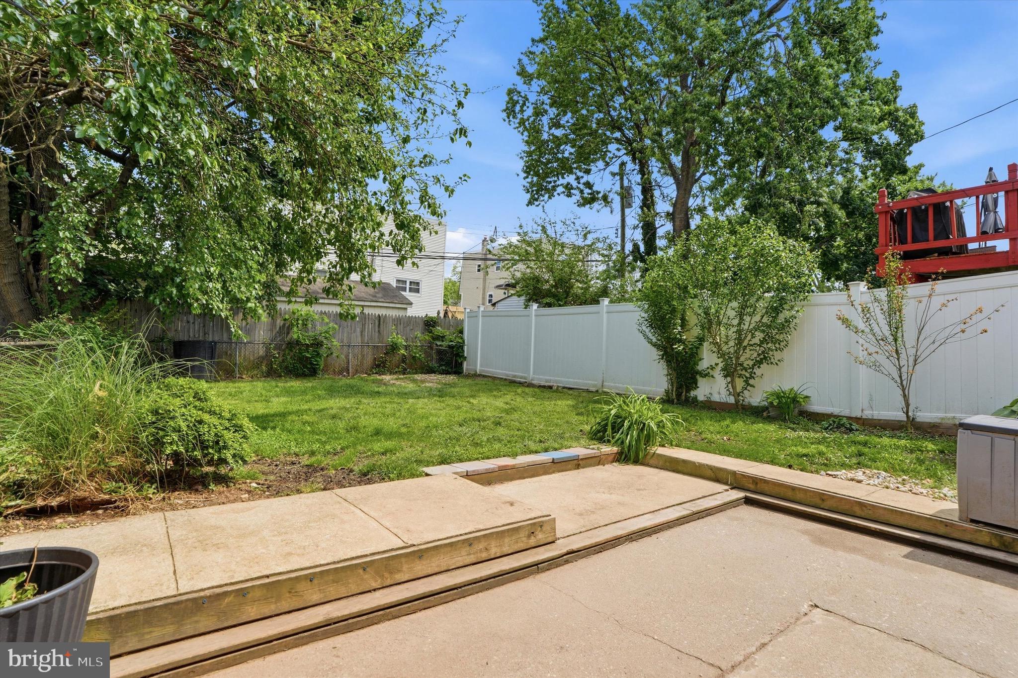 NORRIS HILLS CT - Residential