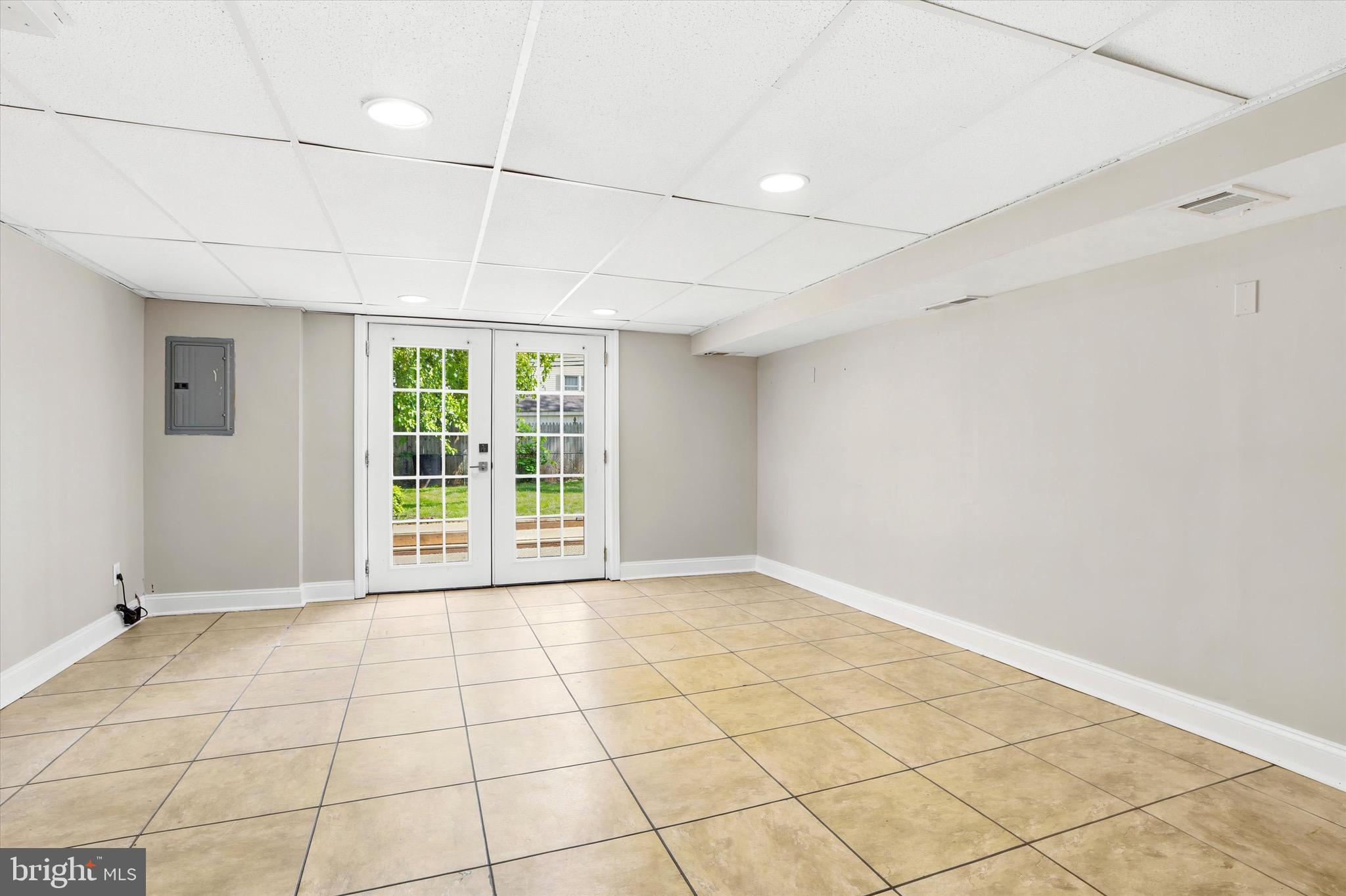 NORRIS HILLS CT - Residential