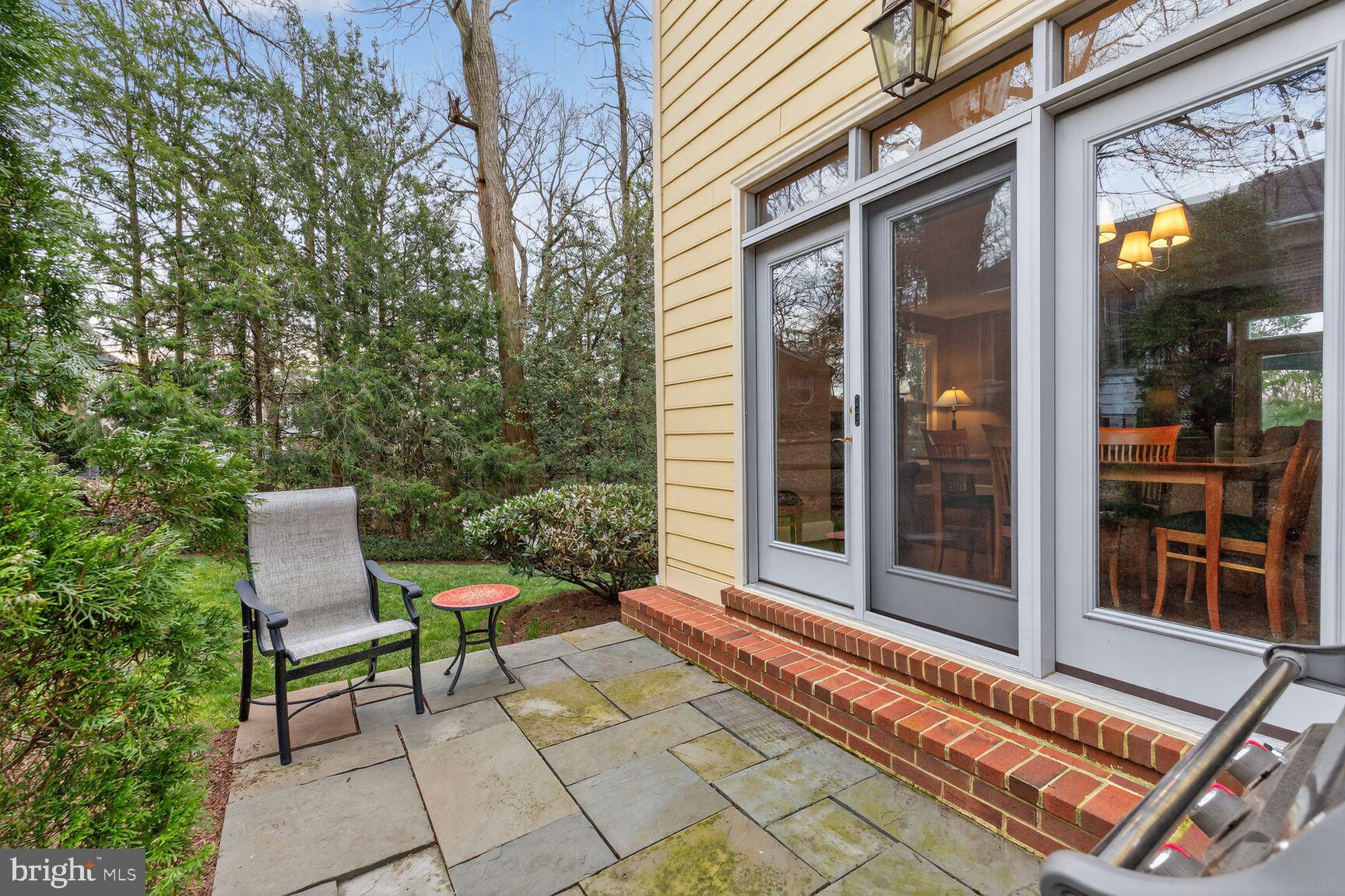 SHIRLEY WOODS - Residential