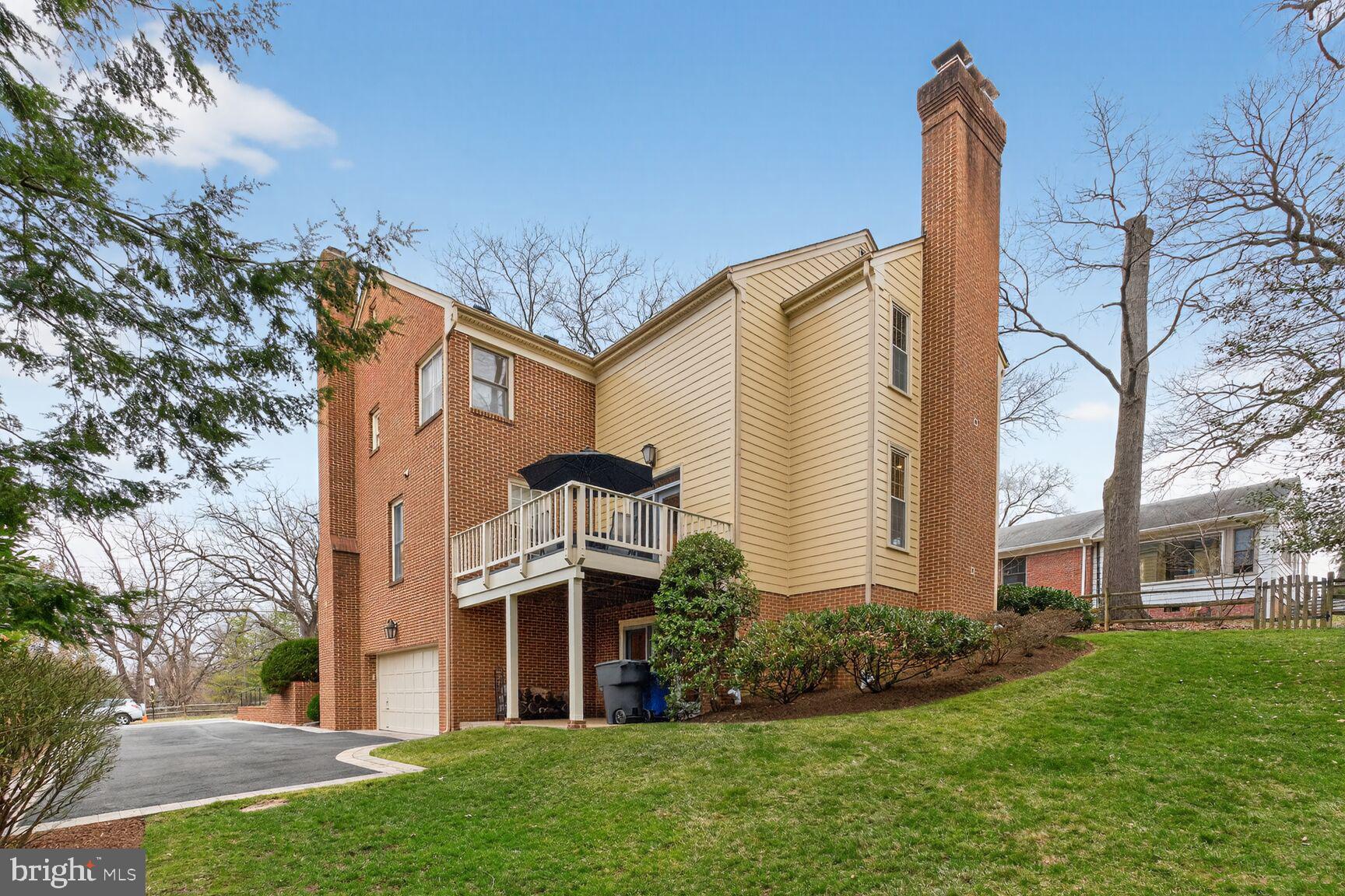 SHIRLEY WOODS - Residential