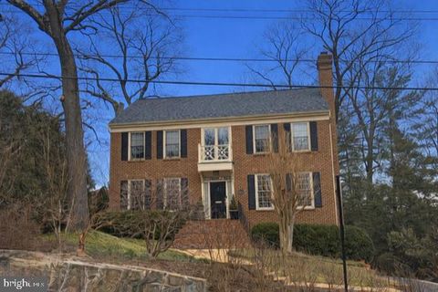 5206 LITTLE FALLS ROAD ARLINGTON VA 22207