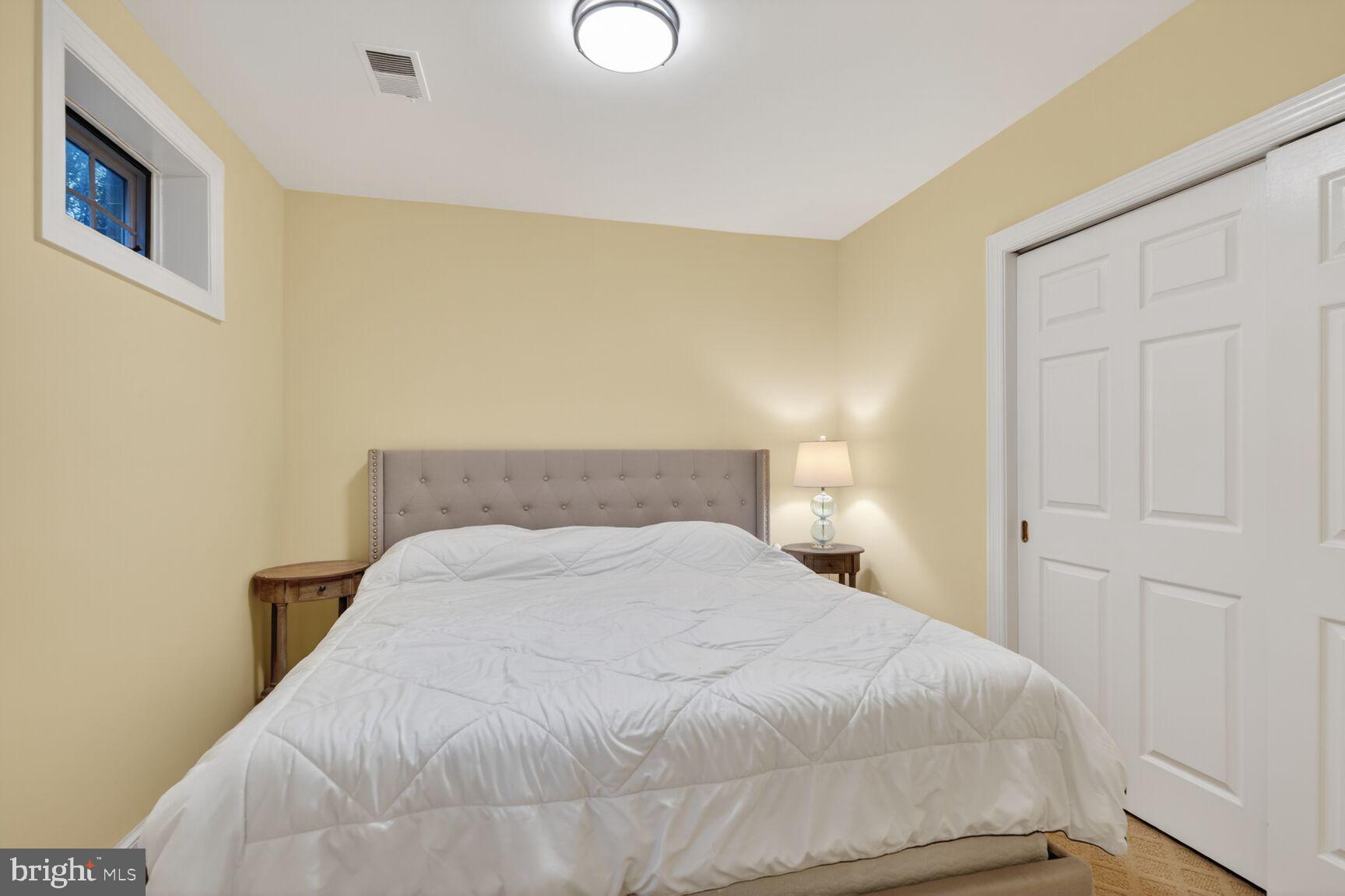 SHIRLEY WOODS - Residential