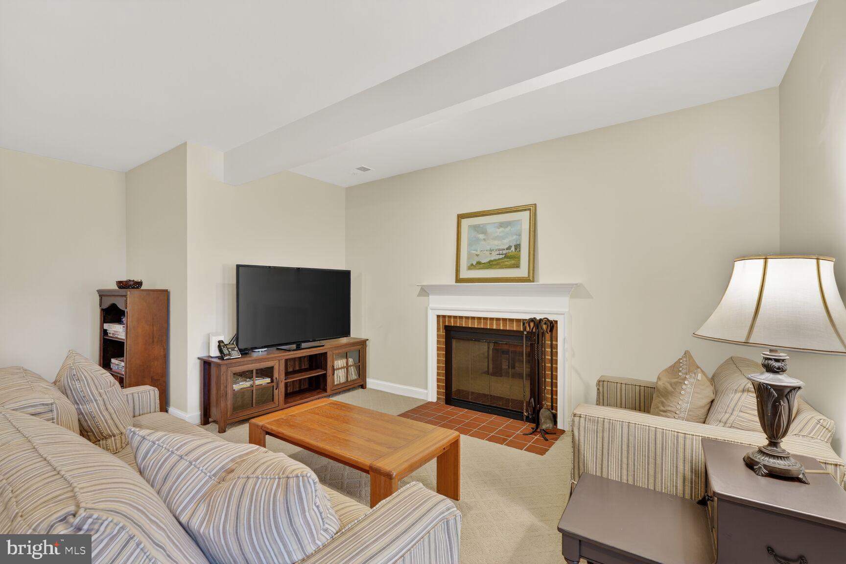 SHIRLEY WOODS - Residential