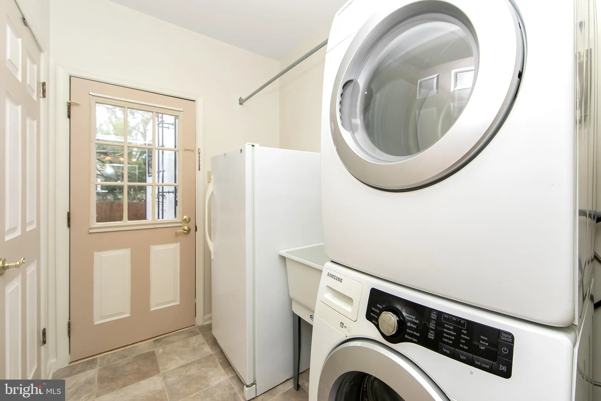 Sewell, New Jersey 08080, United States, 4 Bedrooms Bedrooms, ,4 BathroomsBathrooms,Residential,Pending,108485