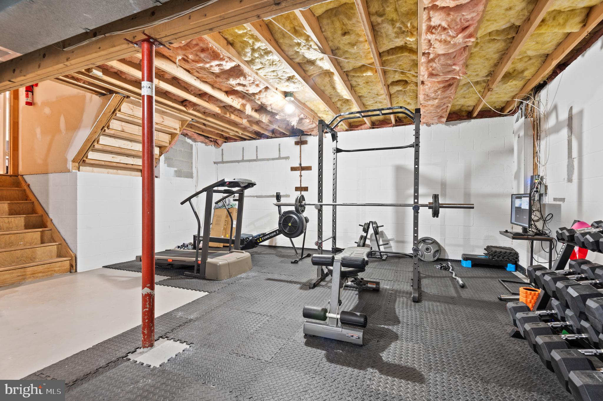 DELMONT STATION - Residential